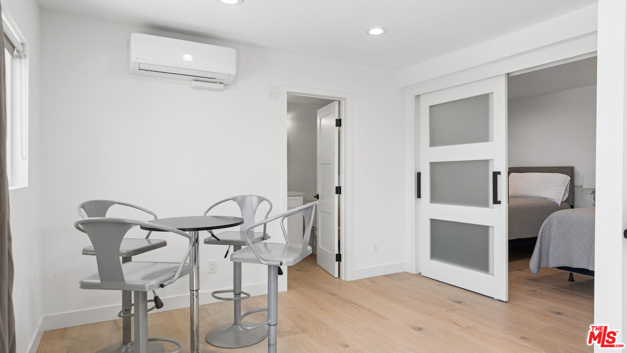 Malibu, California, 90265, United States, 2 Bedrooms Bedrooms, ,2 BathroomsBathrooms,Residential,For Sale,1896546