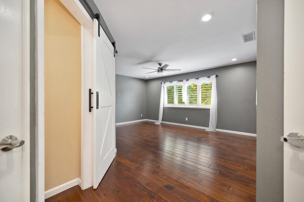 Roseville, California, 95747, United States, 6 Bedrooms Bedrooms, ,4 BathroomsBathrooms,Residential,For Sale,1940337