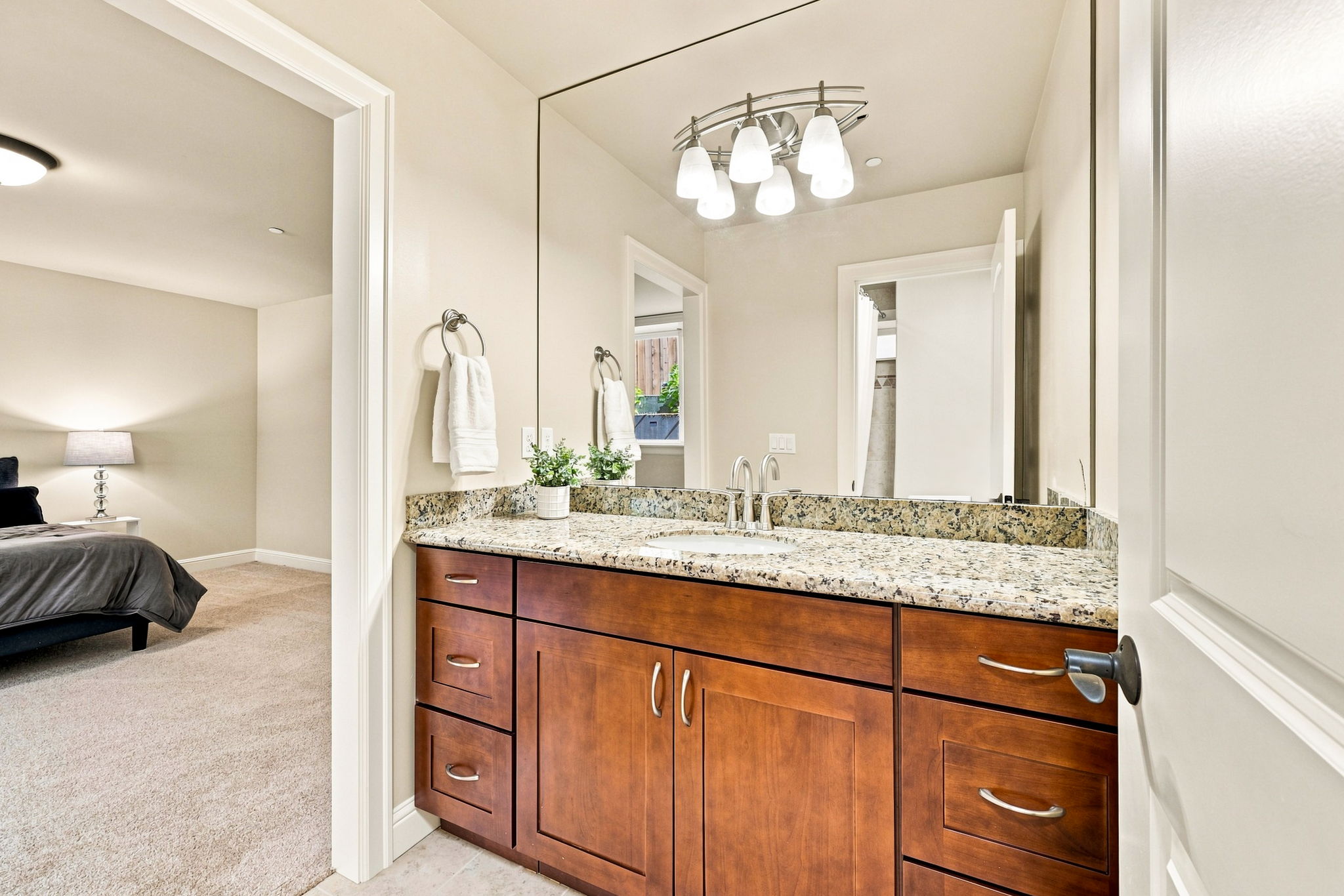  9671 Evergreen Drive, Bellevue, WA 98004 - 物件實景