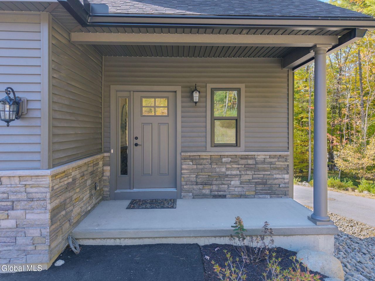 Lake George, New York, 12845, United States, 3 Bedrooms Bedrooms, ,3 BathroomsBathrooms,Residential,For Sale,1960520