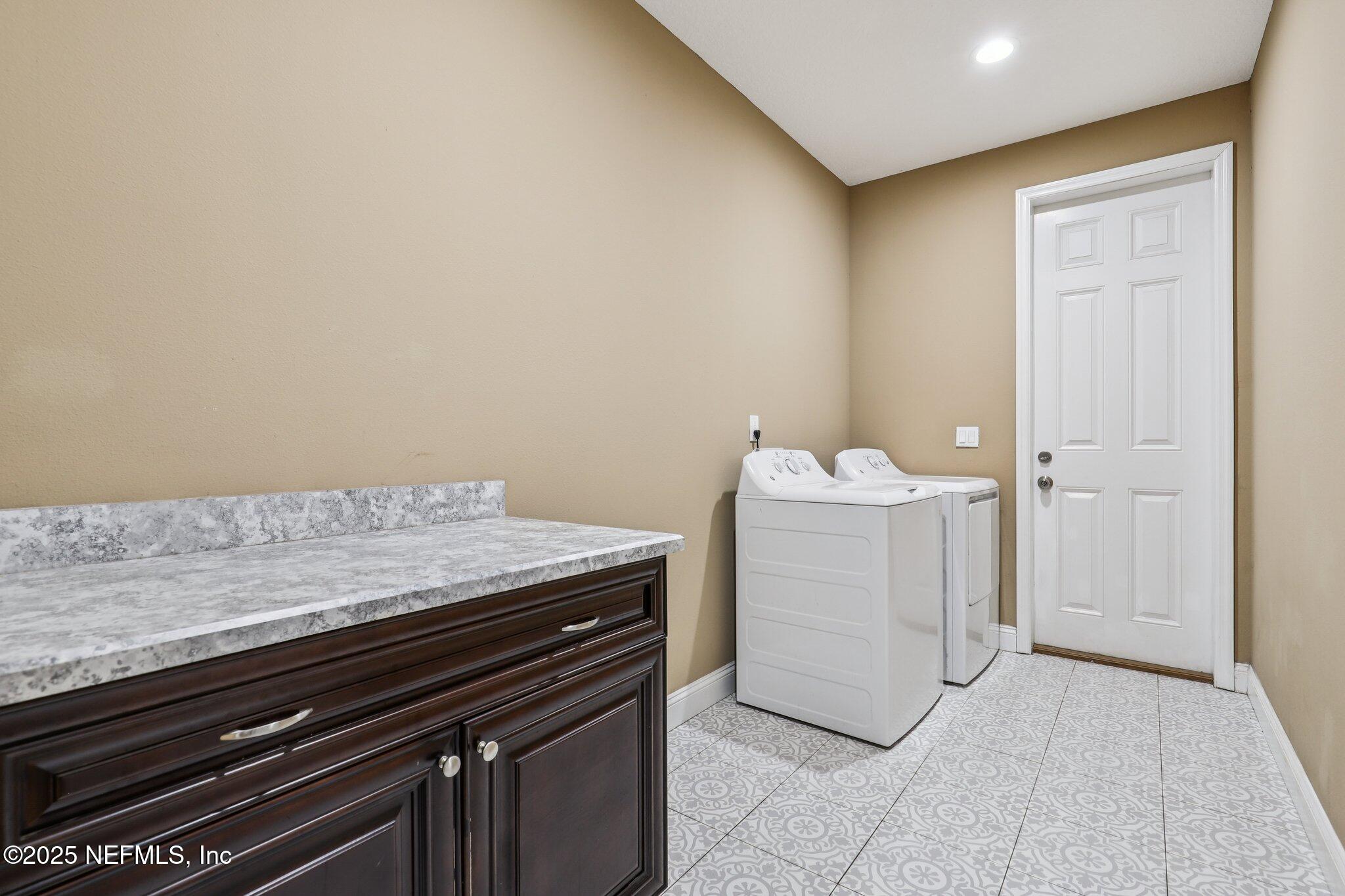 Jacksonville, Florida, 32219, United States, 5 Bedrooms Bedrooms, ,7 BathroomsBathrooms,Residential,For Sale,1907594