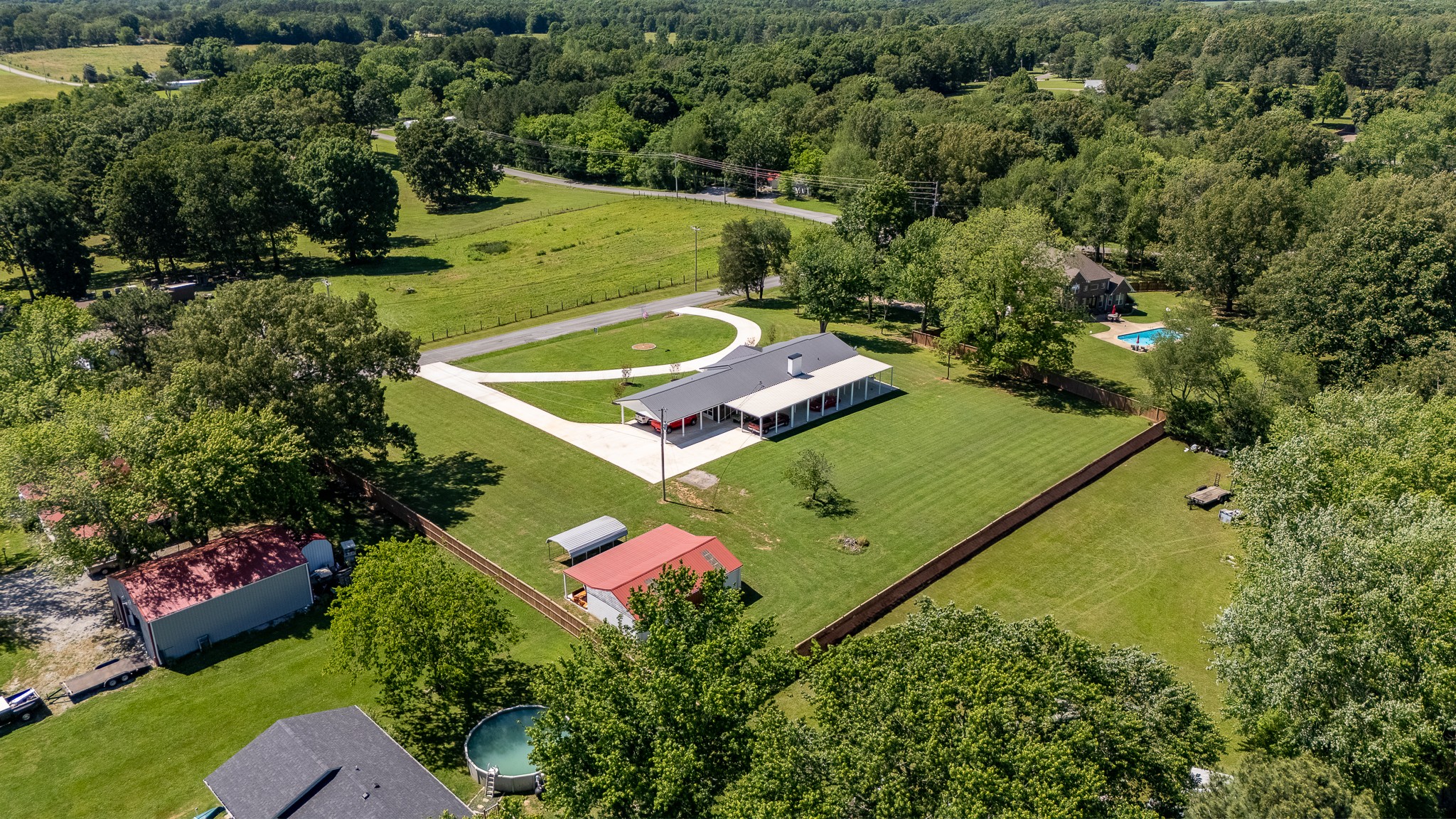 Lawrenceburg, Tennessee, 38464, United States, 3 Bedrooms Bedrooms, ,2 BathroomsBathrooms,Residential,For Sale,1828179
