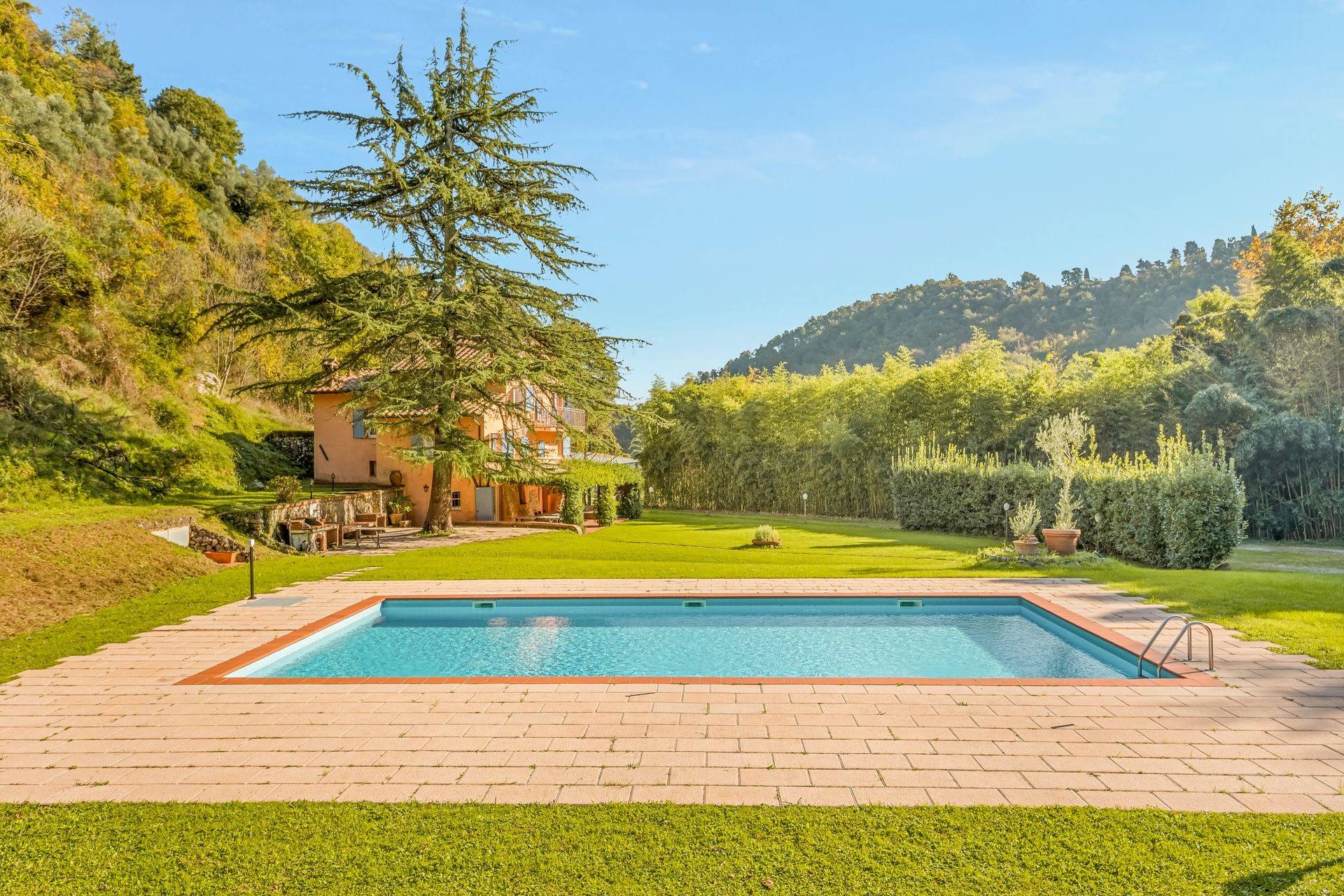 Camaiore, Lucca, 55041, IT, 10 Bedrooms Bedrooms, ,11 BathroomsBathrooms,Residential,For Sale,1991599