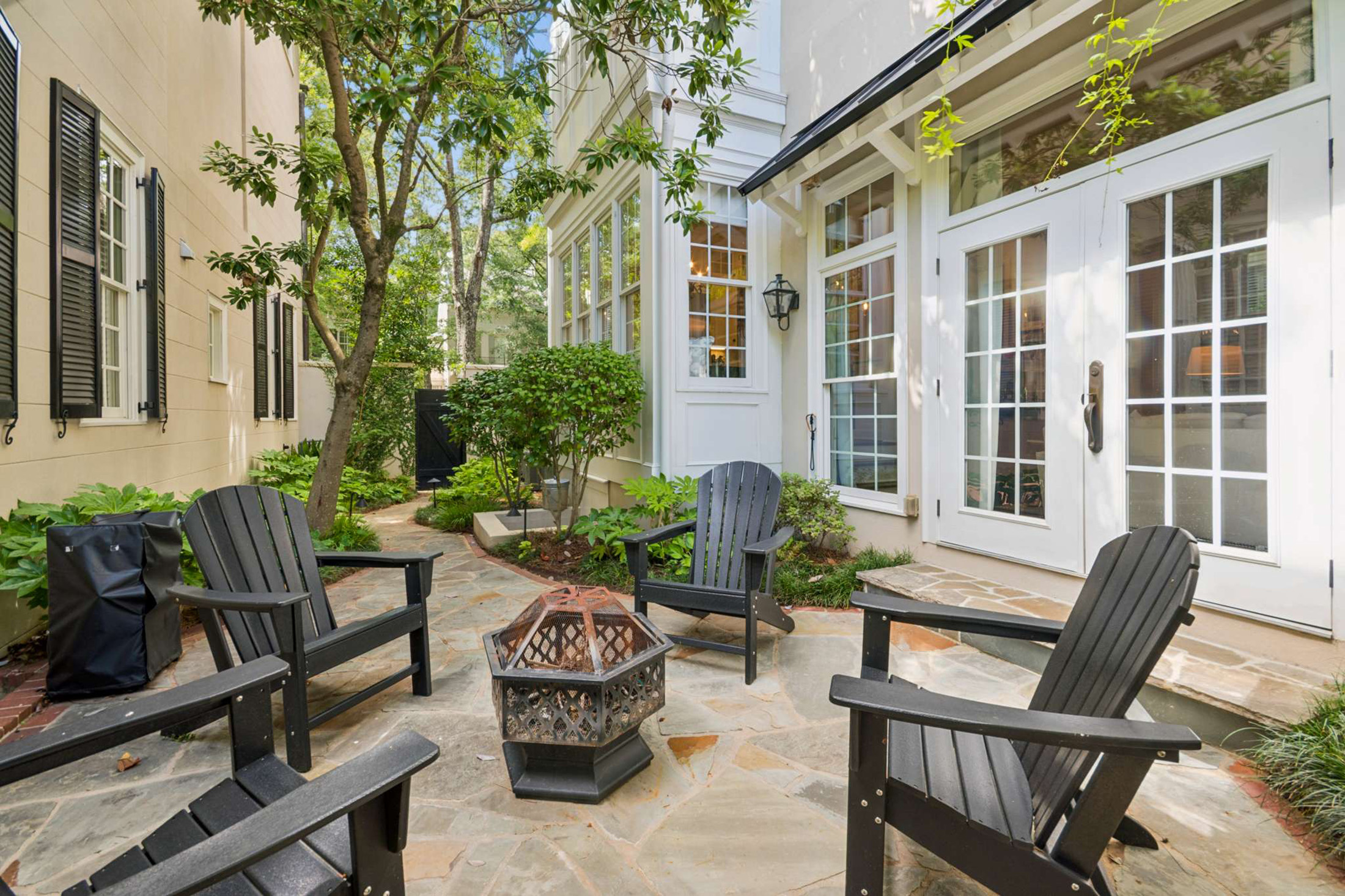  Exceptional Southern Elegance in Peachtree City