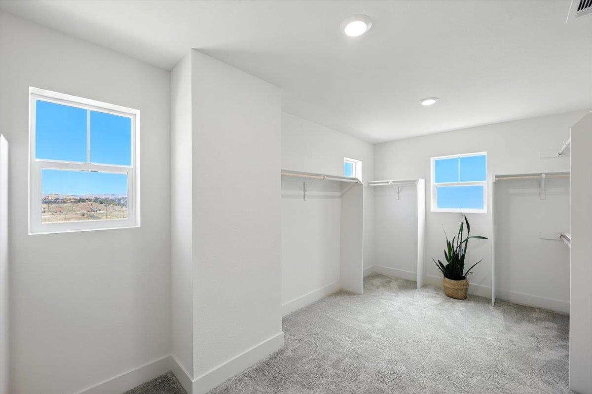 Newark, California, 94560, United States, 4 Bedrooms Bedrooms, ,4 BathroomsBathrooms,Residential,For Sale,1926207