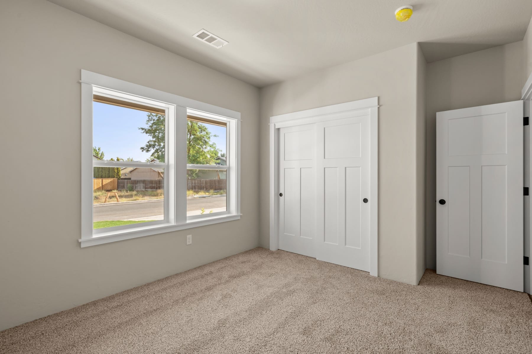  2235 Piazza Drive Medford, OR 97501 - 物件實景