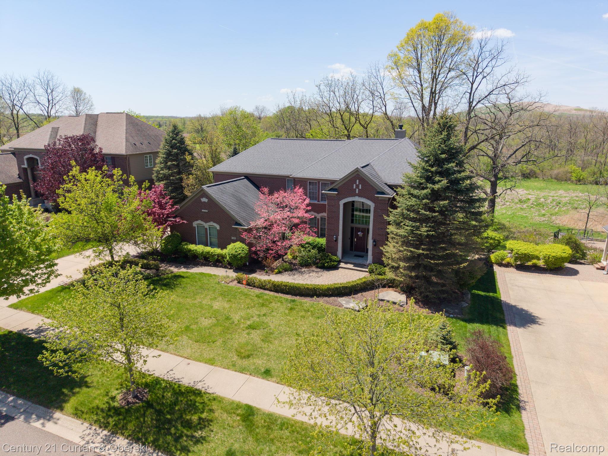 Northville, Michigan, 48168, United States, 5 Bedrooms Bedrooms, ,6 BathroomsBathrooms,Residential,For Sale,2048857