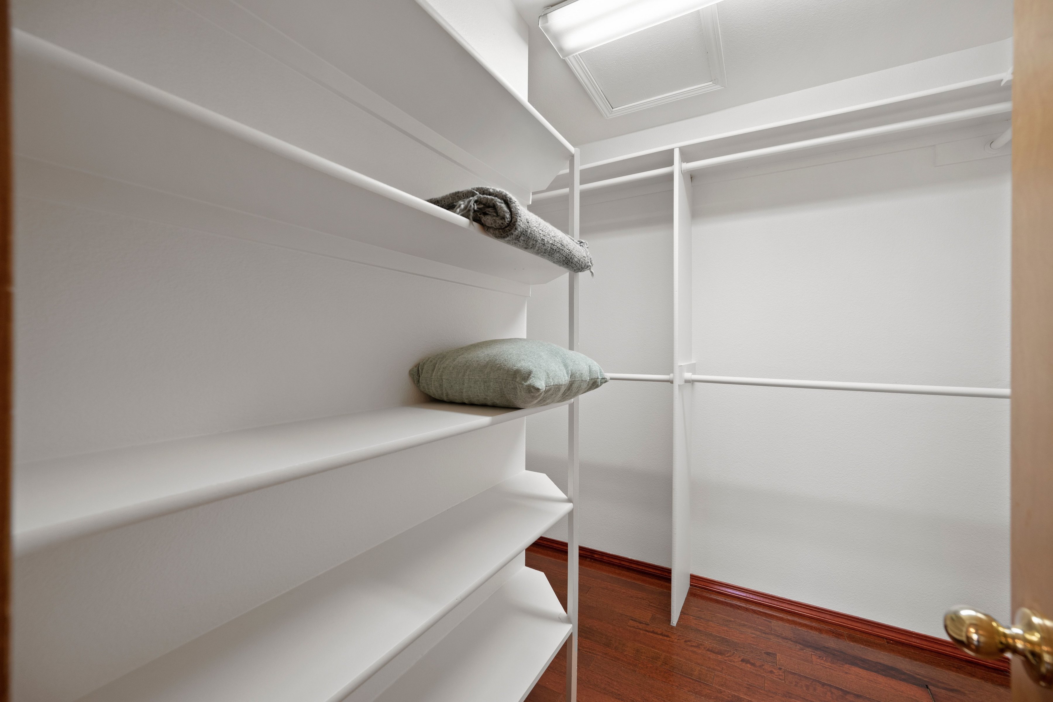  SE Boise Gem with Two Primary Suites and no HOA - 物件實景