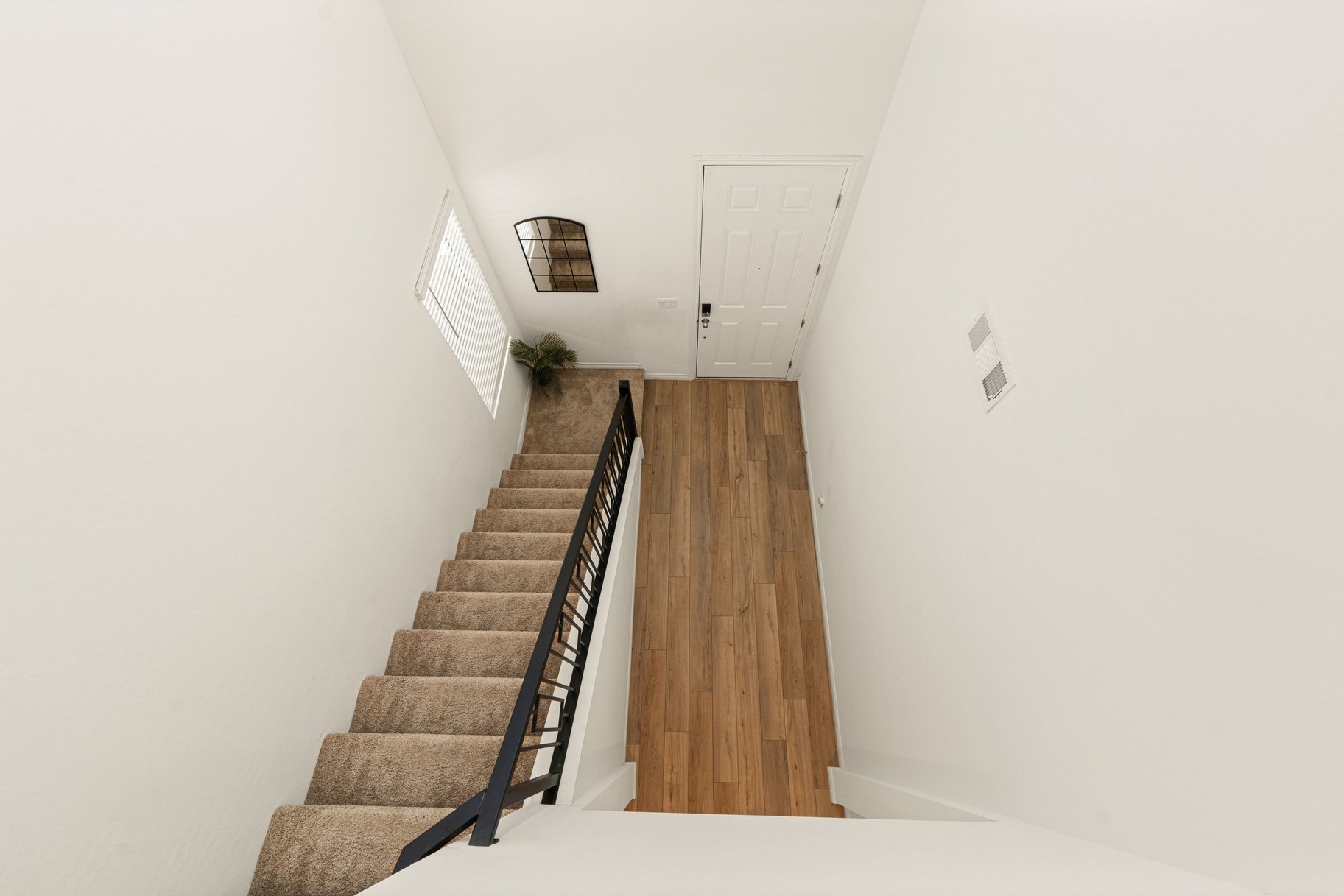  Like new 4-bedroom home, built in 2022 with modern upgrades - 物件實景