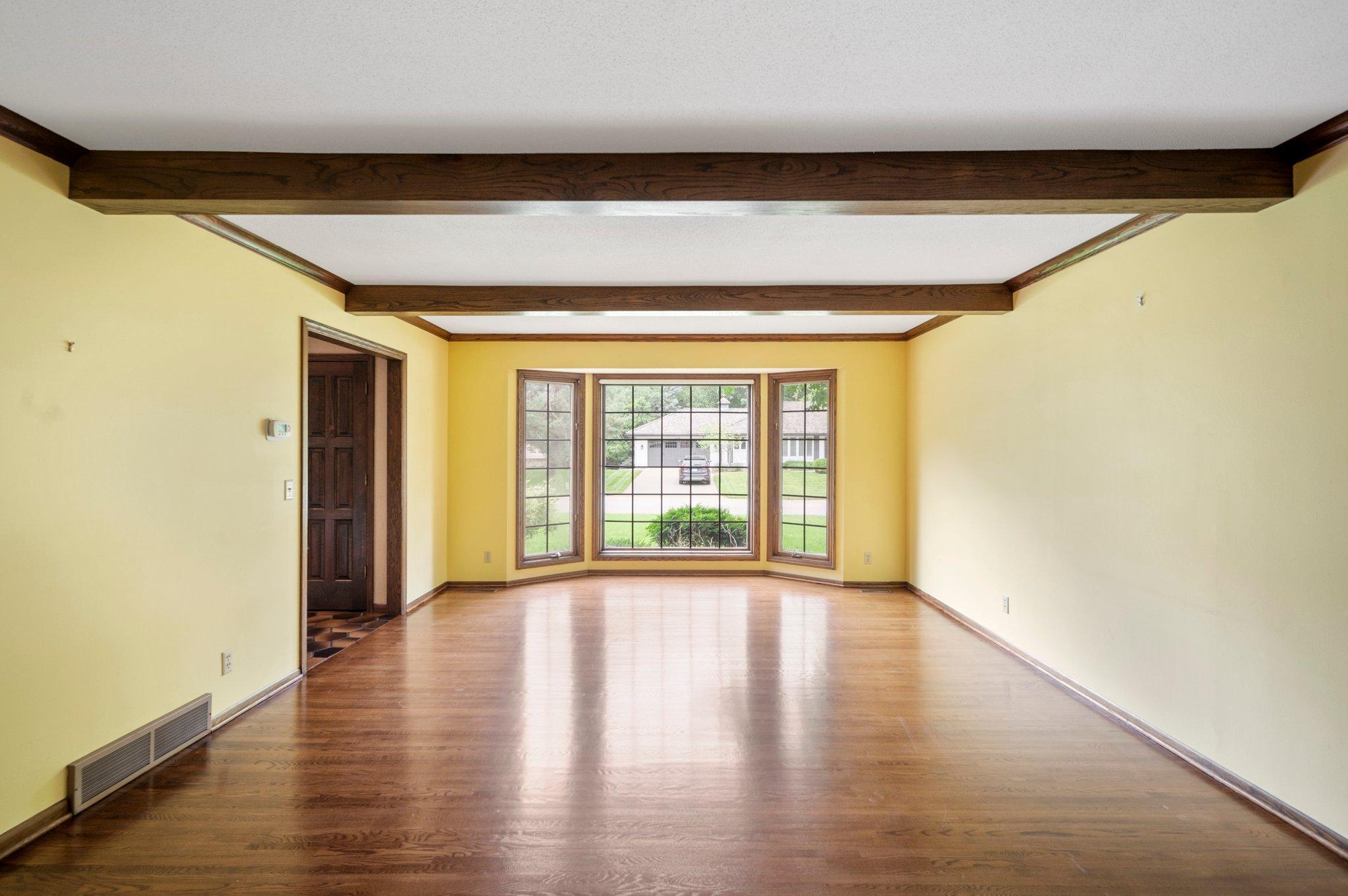 Edina, Minnesota, 55439, United States, 4 Bedrooms Bedrooms, ,4 BathroomsBathrooms,Residential,For Sale,1913654