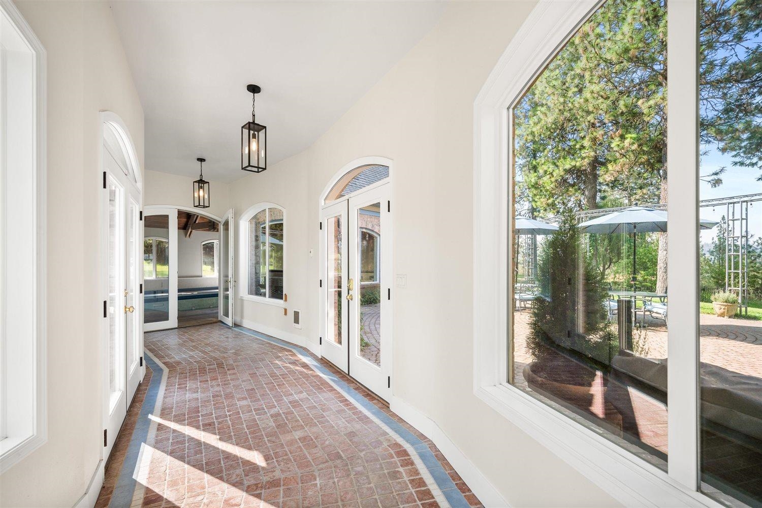 Spokane, Washington, 99223, United States, 6 Bedrooms Bedrooms, ,5 BathroomsBathrooms,Residential,For Sale,1978662