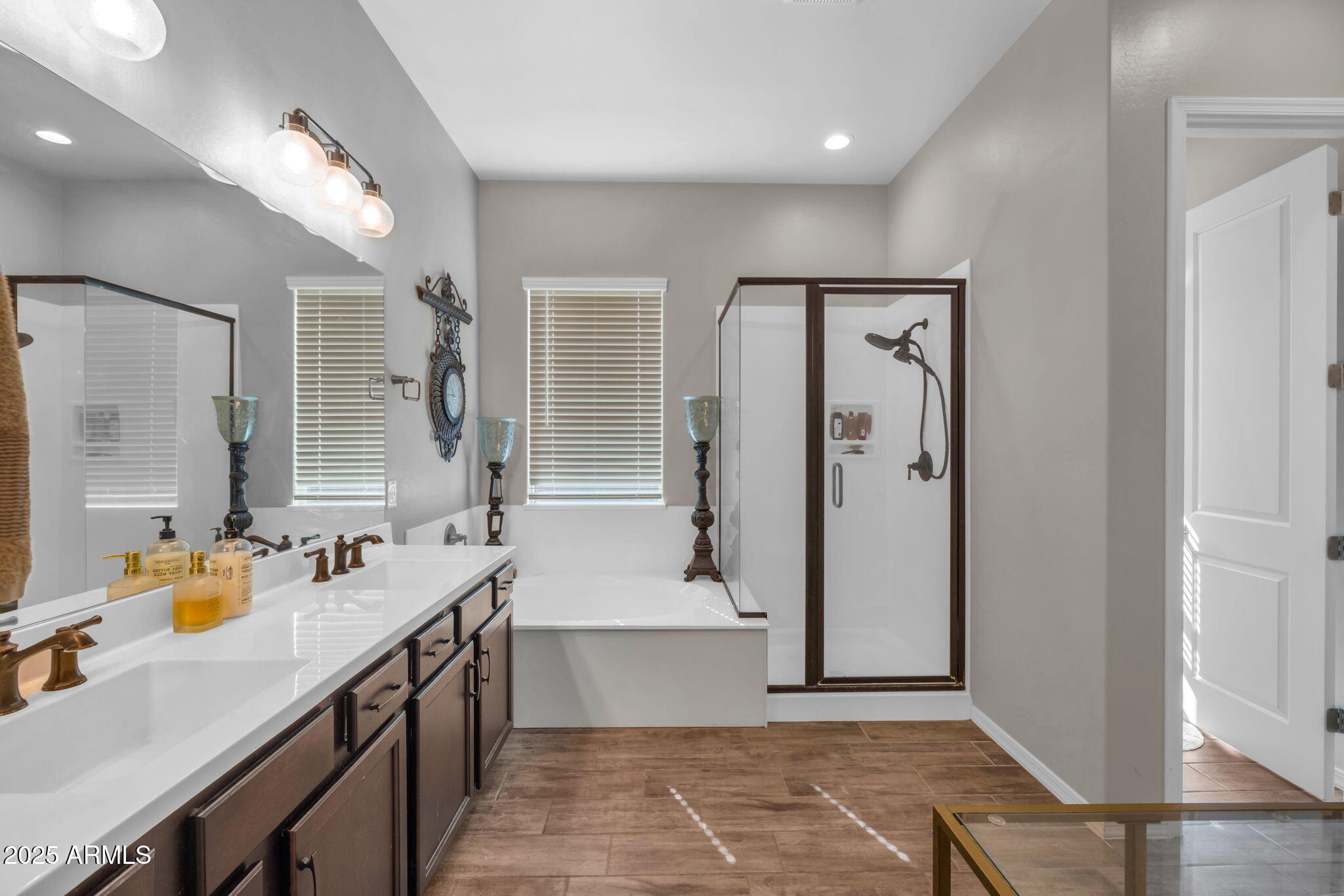 Maricopa, Arizona, 85138, United States, 4 Bedrooms Bedrooms, ,Residential,For Sale,1962770