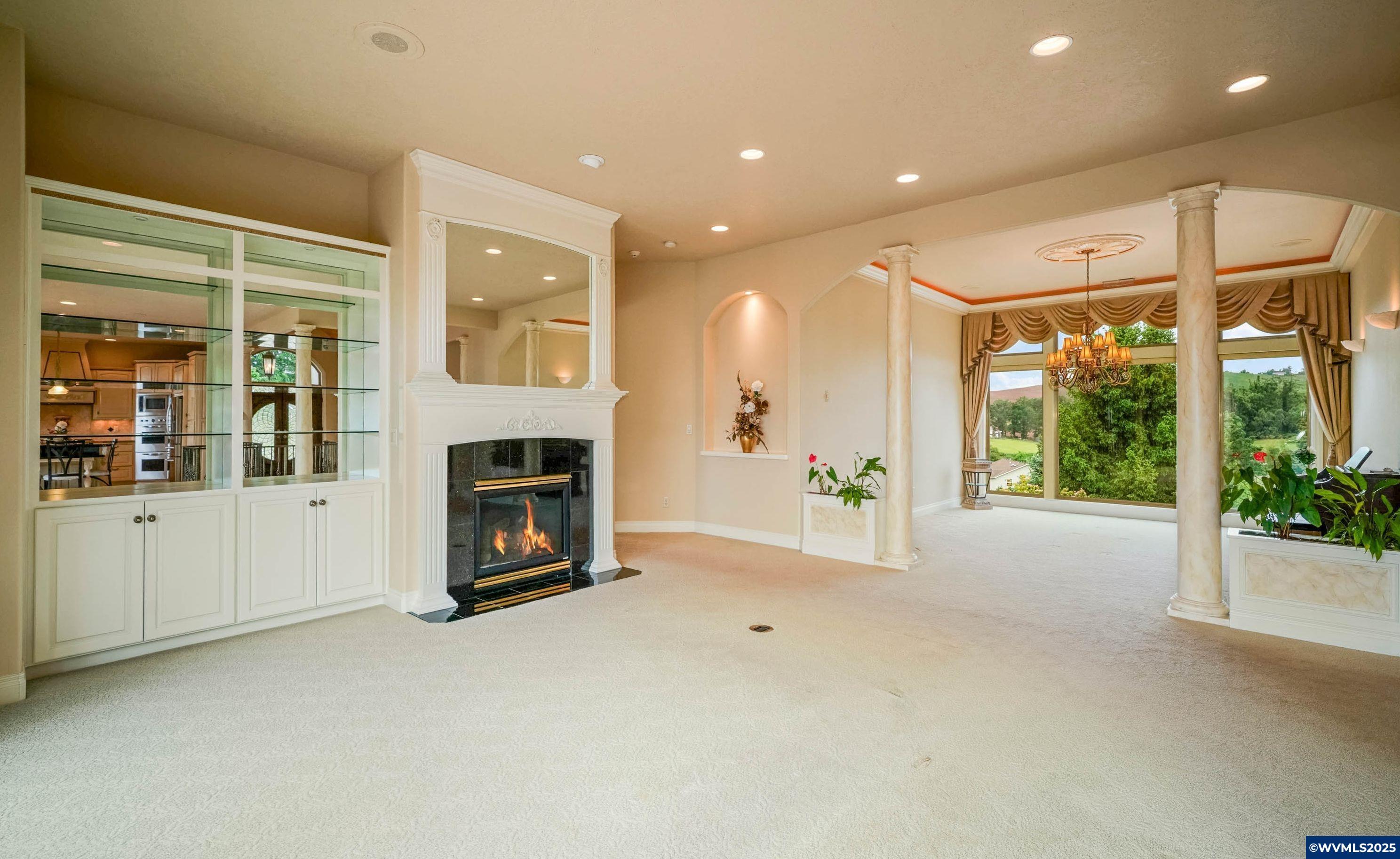 Turner, Oregon, 97392, United States, 4 Bedrooms Bedrooms, ,3 BathroomsBathrooms,Residential,For Sale,1827852