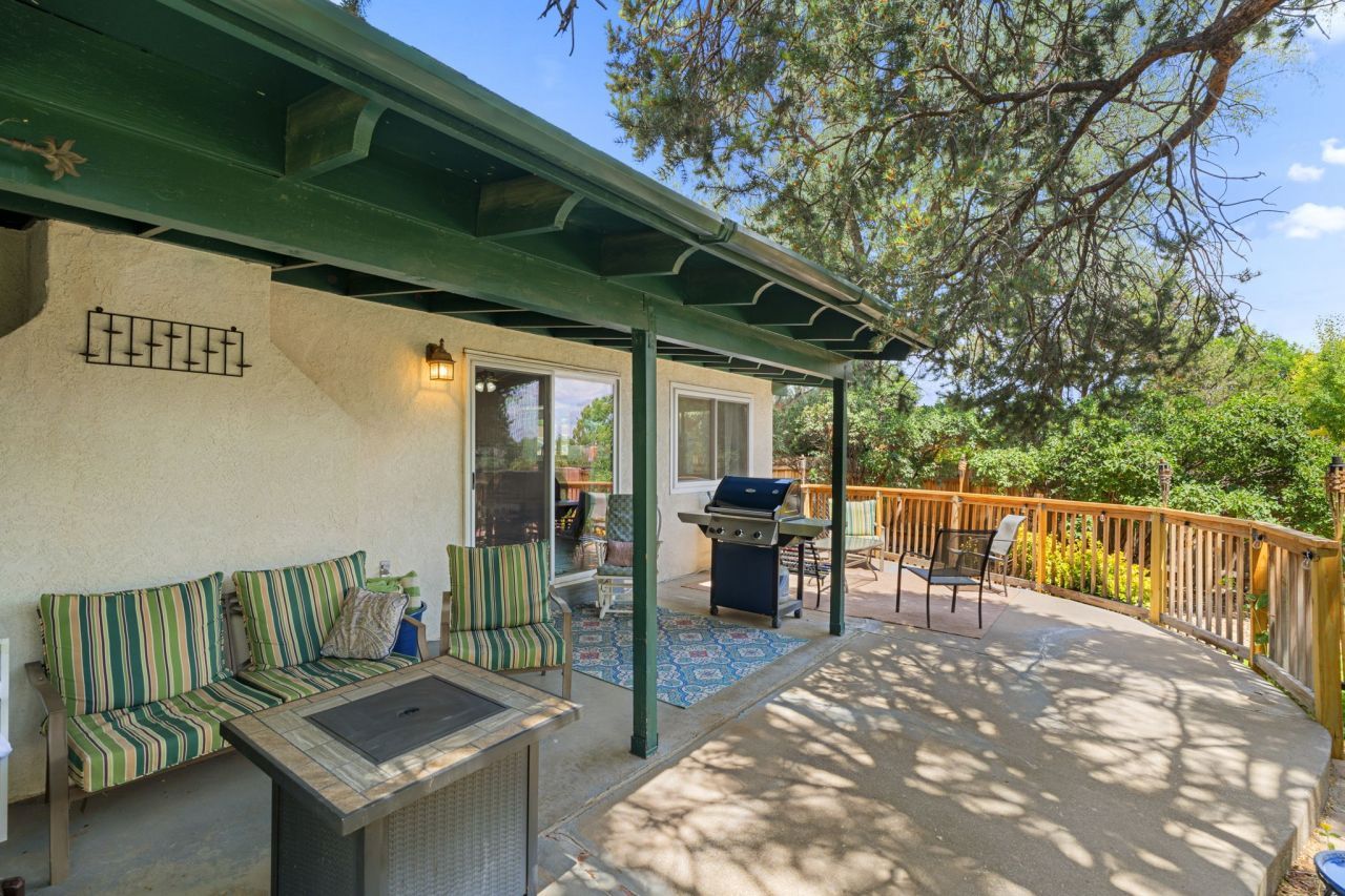 White Rock, New Mexico, 87547, United States, 4 Bedrooms Bedrooms, ,3 BathroomsBathrooms,Residential,For Sale,1906600