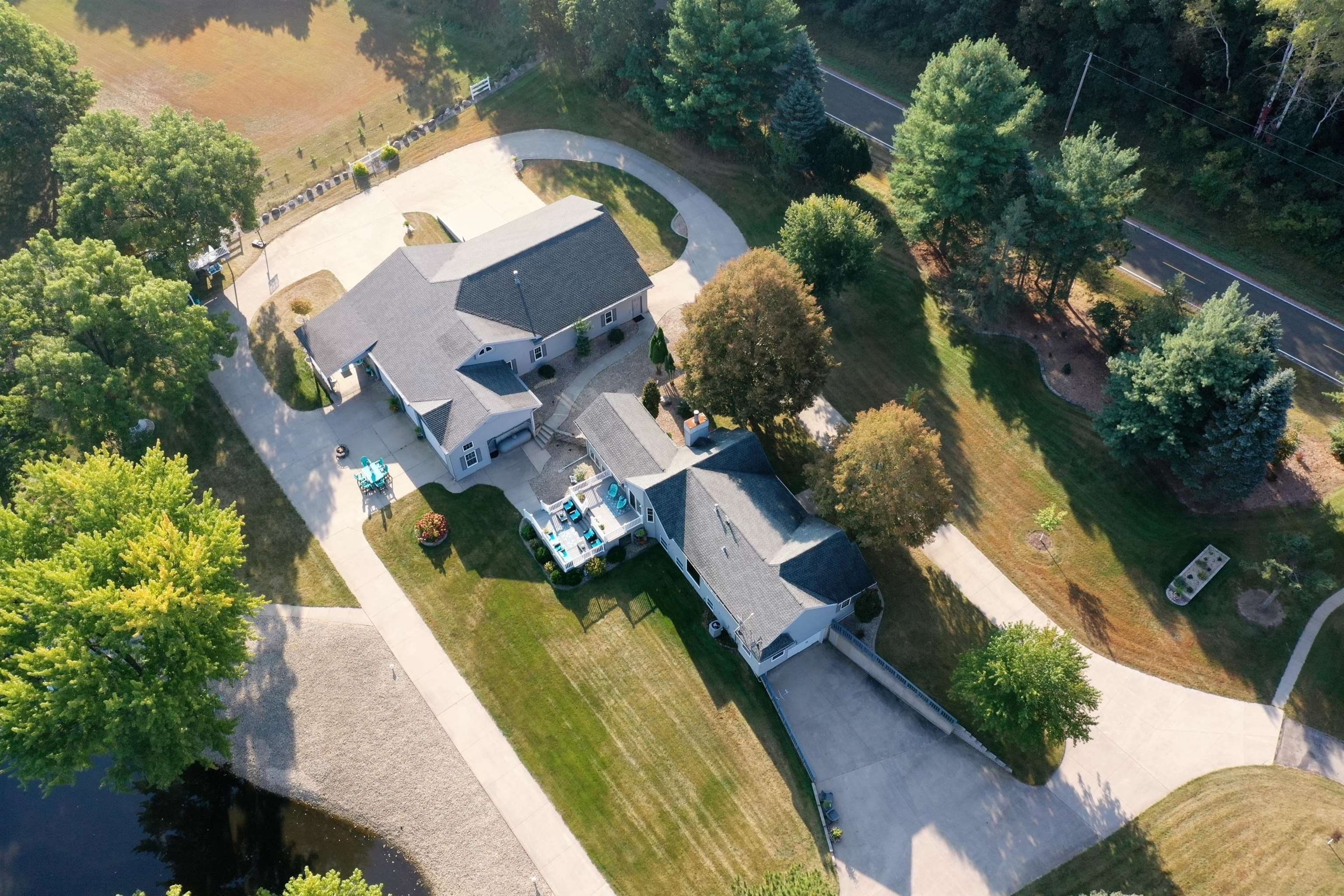 Rio, Wisconsin, 53960, United States, 3 Bedrooms Bedrooms, ,3 BathroomsBathrooms,Residential,For Sale,1976824