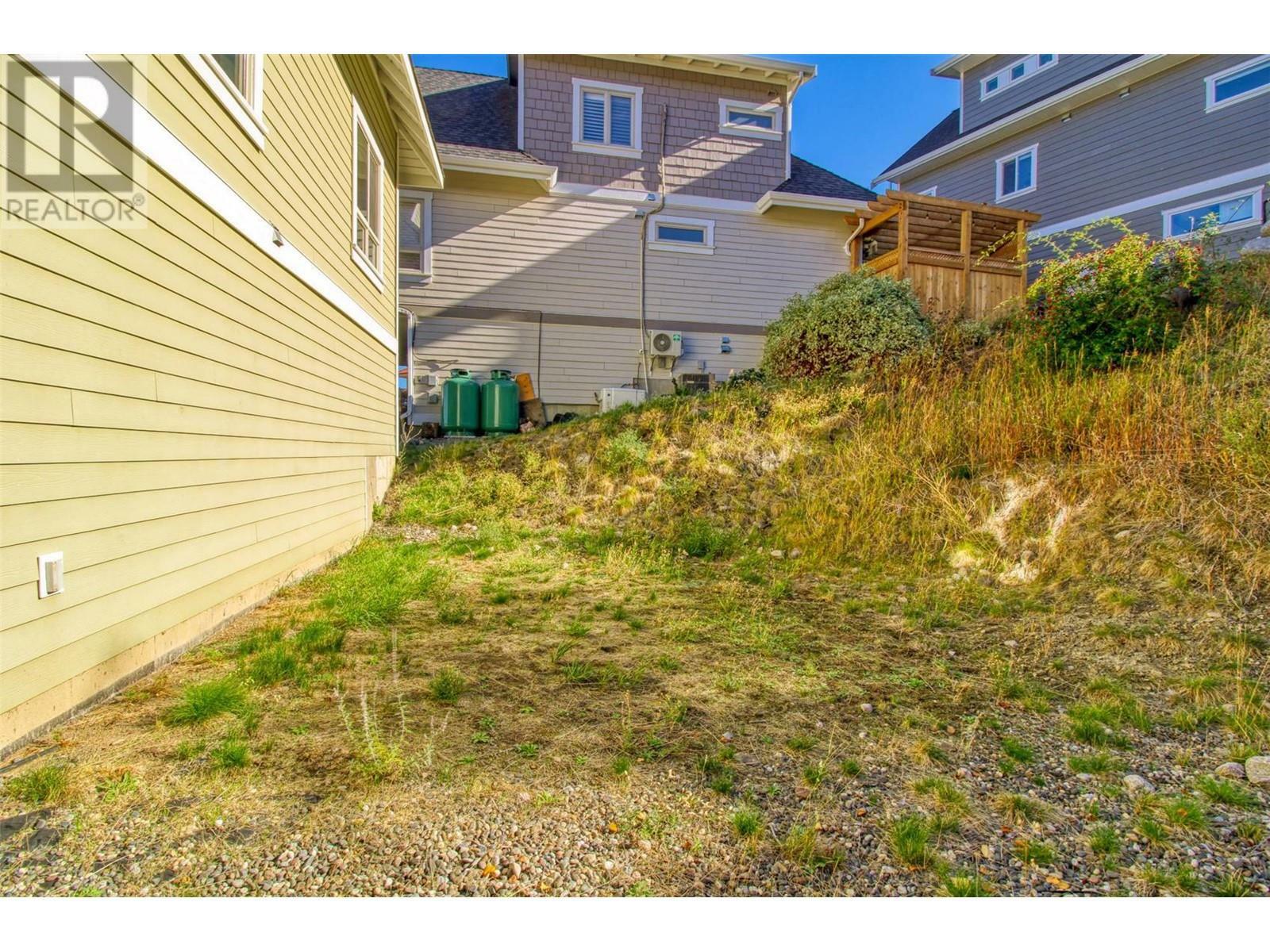 KELOWNA, British Columbia, V1Z 3R8, CA, 3 Bedrooms Bedrooms, ,2 BathroomsBathrooms,Residential,For Sale,1836917