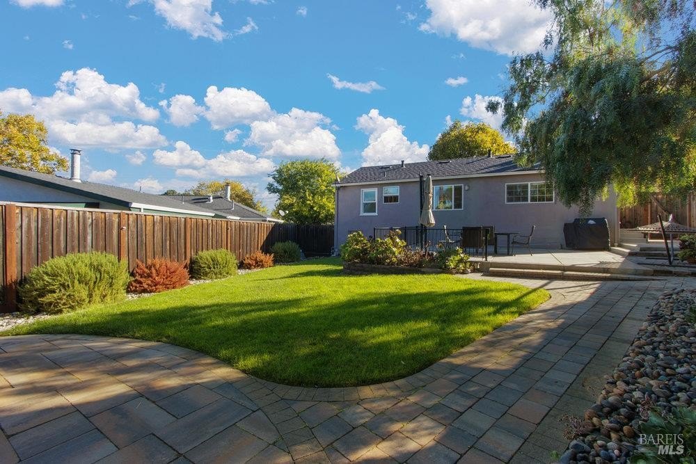 Benicia, California, 94510, United States, 2 Bedrooms Bedrooms, ,1 BathroomBathrooms,Residential,For Sale,1966169