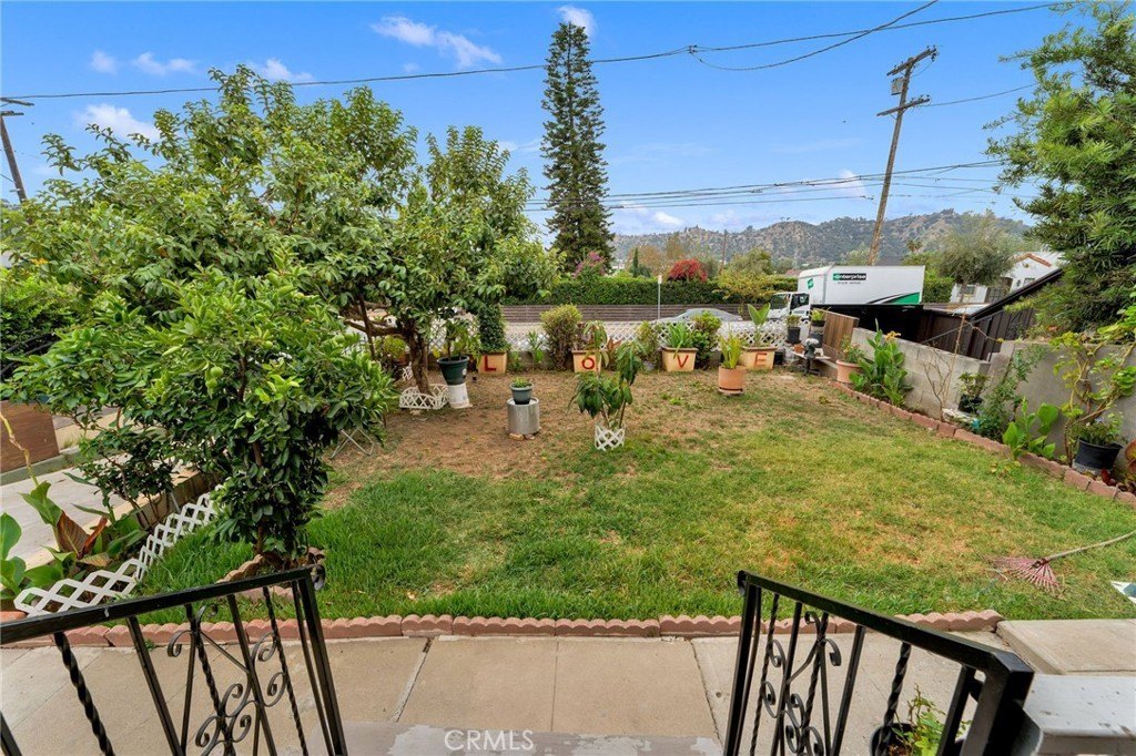Los Angeles, California, 90065, United States, 2 Bedrooms Bedrooms, ,1 BathroomBathrooms,Residential,For Sale,1931706
