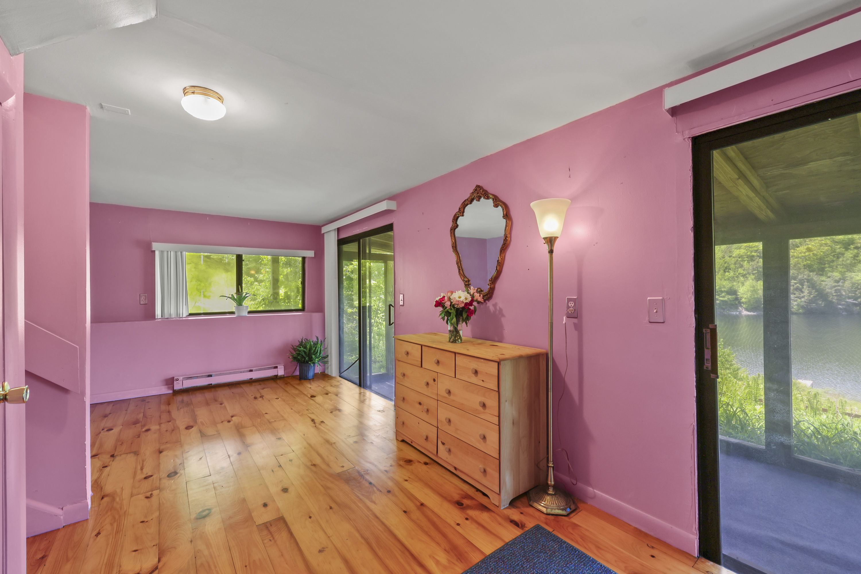  Exceptional Waterfront Retreat on Tranquil Hayes Pond - 物件實景