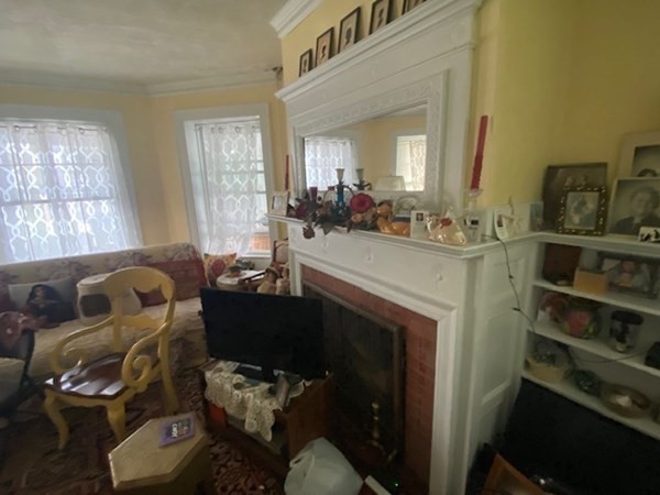 Winthrop, Massachusetts, 02152, United States, 5 Bedrooms Bedrooms, ,2 BathroomsBathrooms,Residential,For Sale,1937973