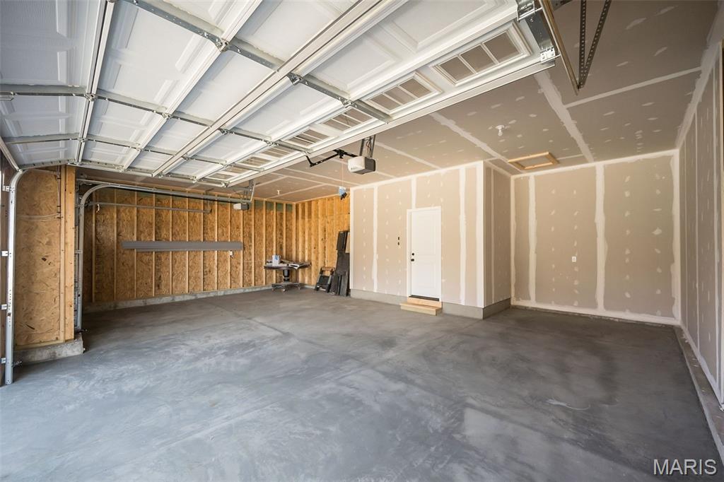 Troy, Missouri, 63379, United States, 3 Bedrooms Bedrooms, ,2 BathroomsBathrooms,Residential,For Sale,1993491