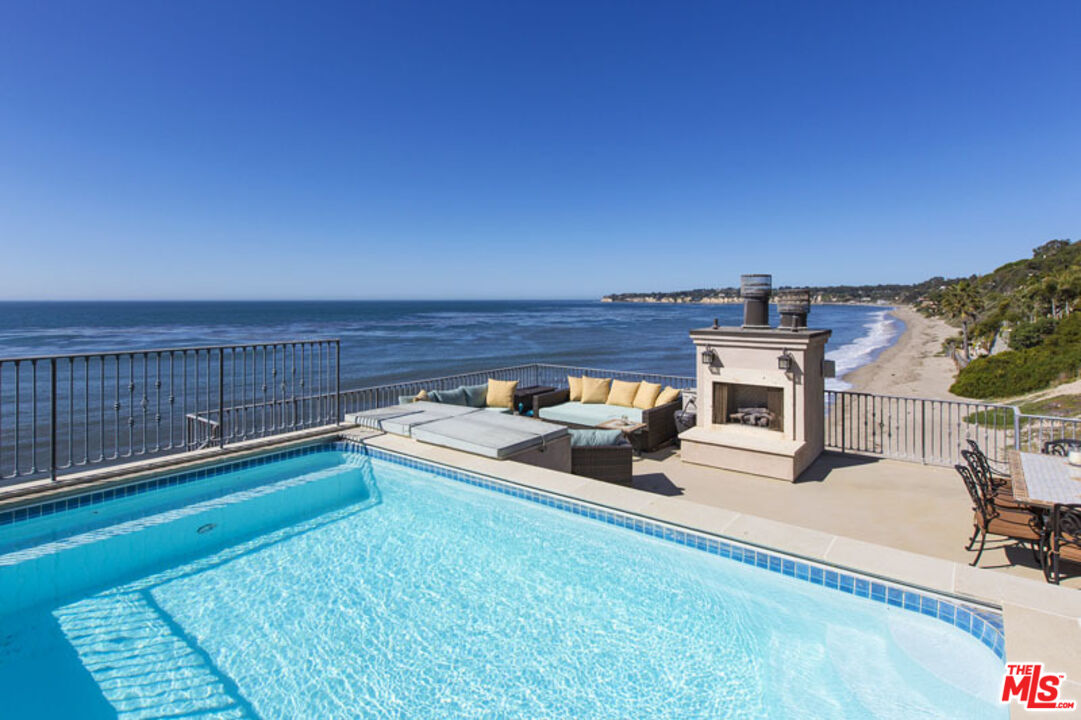 Malibu, California, 90265, United States, 5 Bedrooms Bedrooms, ,6 BathroomsBathrooms,Residential,For Sale,1895522
