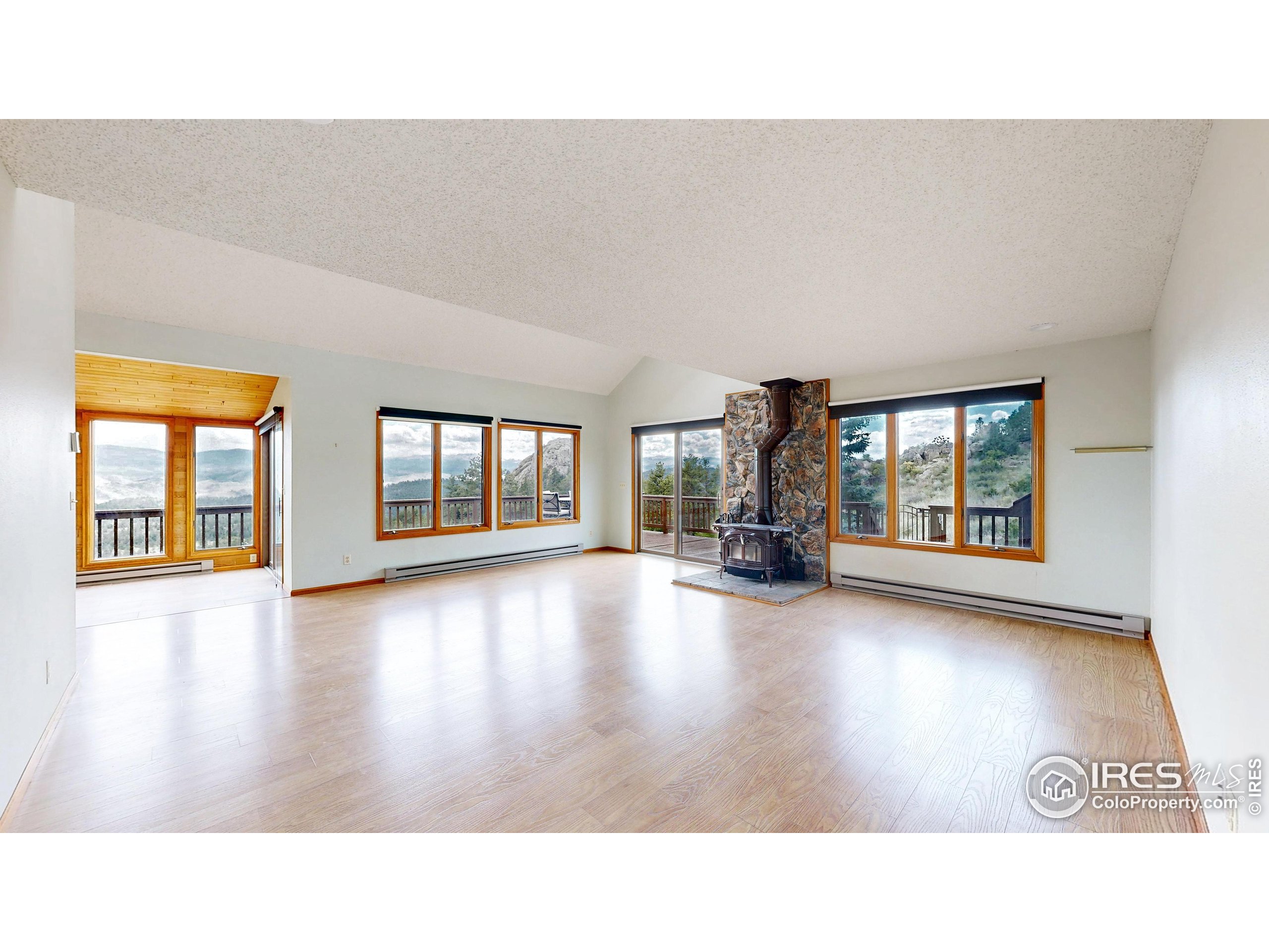Livermore, Colorado, 80536, United States, 3 Bedrooms Bedrooms, ,1 BathroomBathrooms,Residential,For Sale,1885464