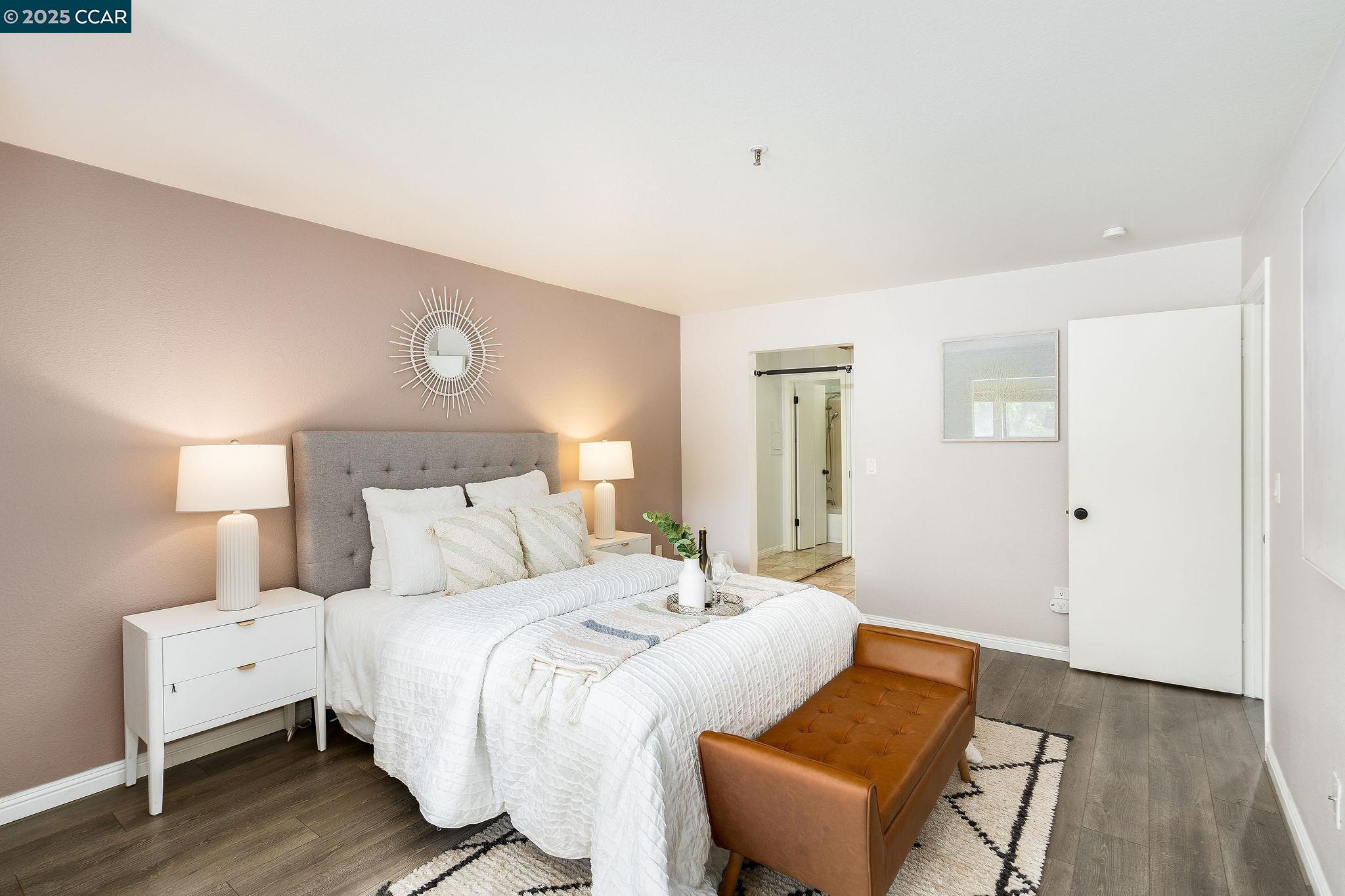 Walnut Creek, California, 94595, United States, 2 Bedrooms Bedrooms, ,1 BathroomBathrooms,Residential,For Sale,1987718