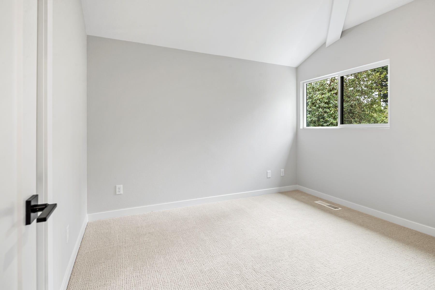  1410 WOODLAND TER Lake Oswego, OR 97034 - 物件實景