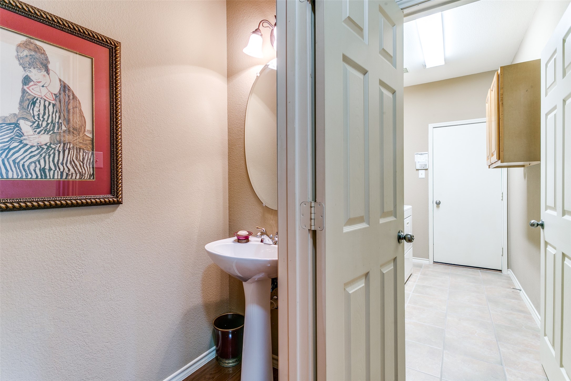 Corinth, Texas, 76208, United States, 4 Bedrooms Bedrooms, ,4 BathroomsBathrooms,Residential,For Sale,1839023