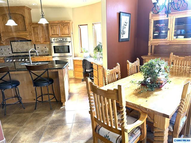 Silver City, New Mexico, 88061, United States, 3 Bedrooms Bedrooms, ,Residential,For Sale,2005156