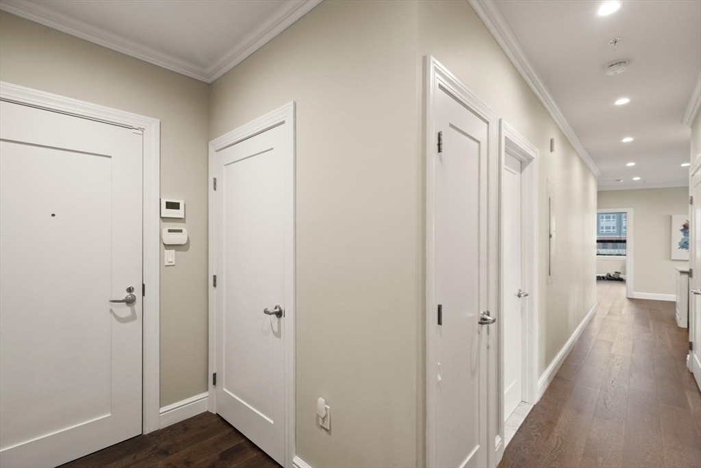 Wakefield, Massachusetts, 01880, United States, 2 Bedrooms Bedrooms, ,2 BathroomsBathrooms,Residential,For Sale,2040017