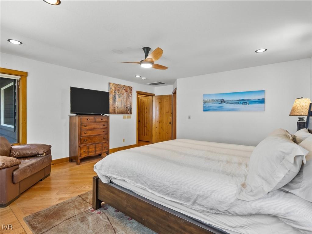 Glenbrook, Nevada, 89413, United States, 5 Bedrooms Bedrooms, ,4 BathroomsBathrooms,Residential,For Sale,1897803