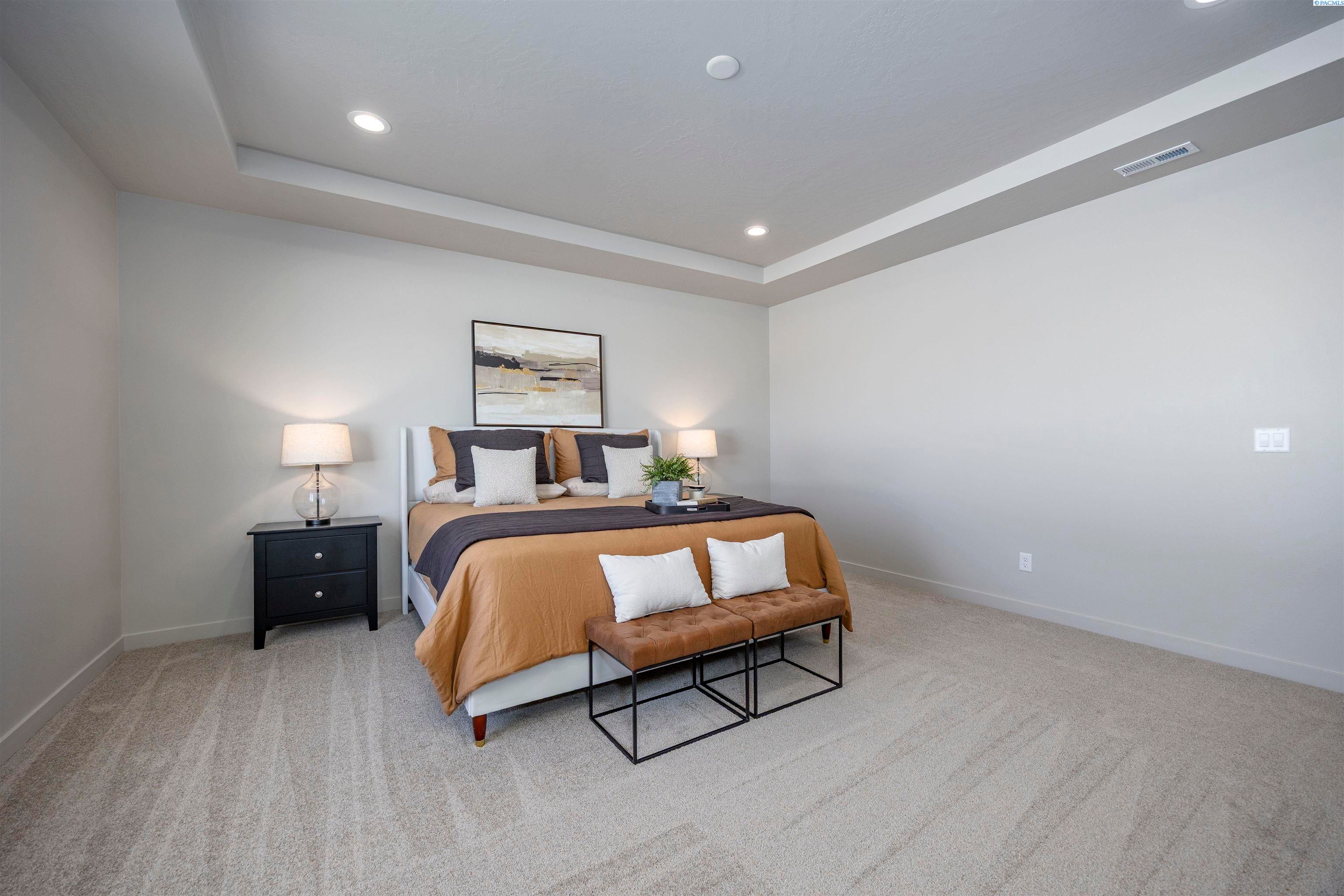 Richland, Washington, 99352, United States, 3 Bedrooms Bedrooms, ,3 BathroomsBathrooms,Residential,For Sale,1976143