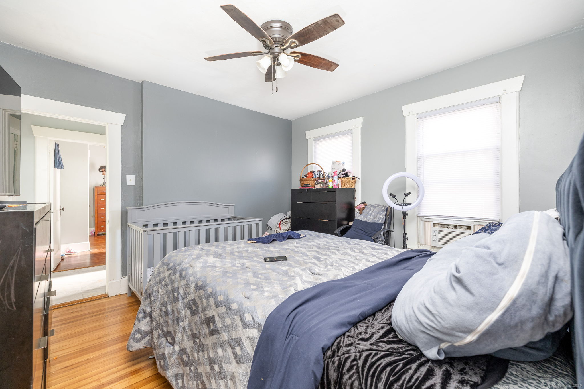 Hartford, Connecticut, 06105, United States, 8 Bedrooms Bedrooms, ,3 BathroomsBathrooms,Residential,For Sale,1994837