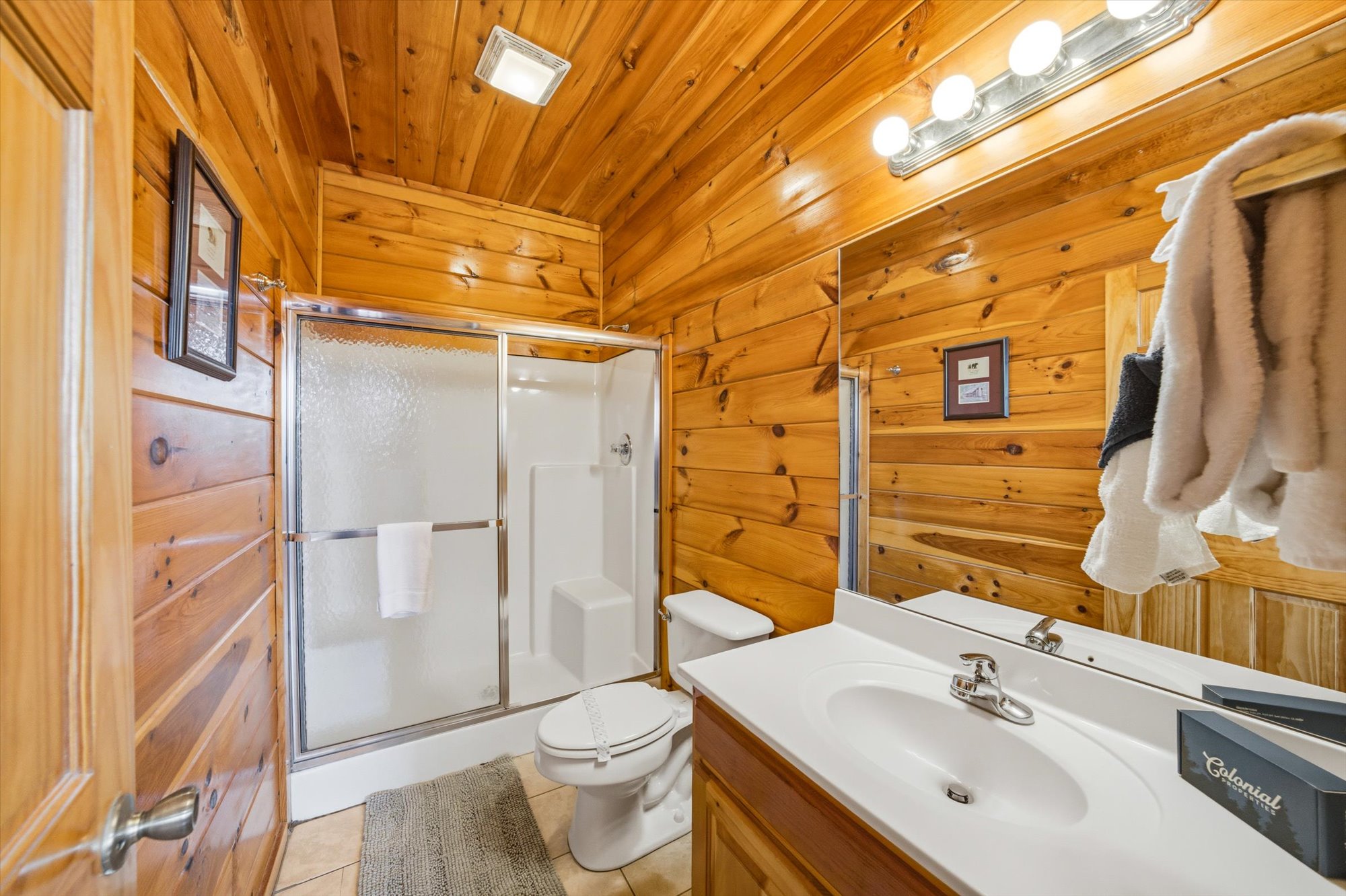 Sevierville, Tennessee, 37876-3406, United States, 3 Bedrooms Bedrooms, ,5 BathroomsBathrooms,Residential,For Sale,2049447