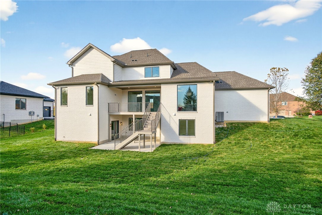 Washington Twp, Ohio, 45458, United States, 5 Bedrooms Bedrooms, ,5 BathroomsBathrooms,Residential,For Sale,1988352