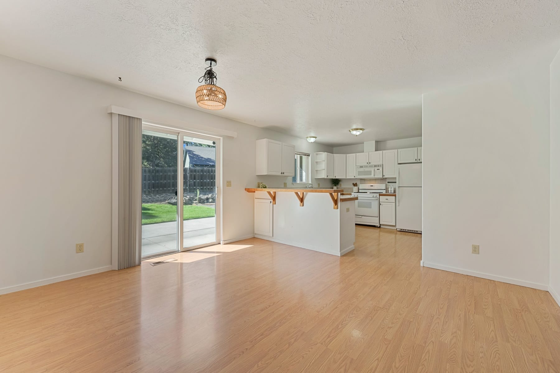  1052 NE Francis Court Bend, OR 97701 - 物件實景