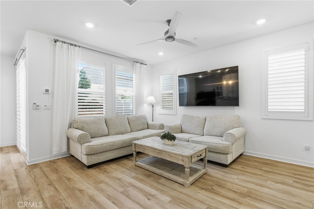 Corona, California, 92883, United States, 3 Bedrooms Bedrooms, ,3 BathroomsBathrooms,Residential,For Sale,1996400