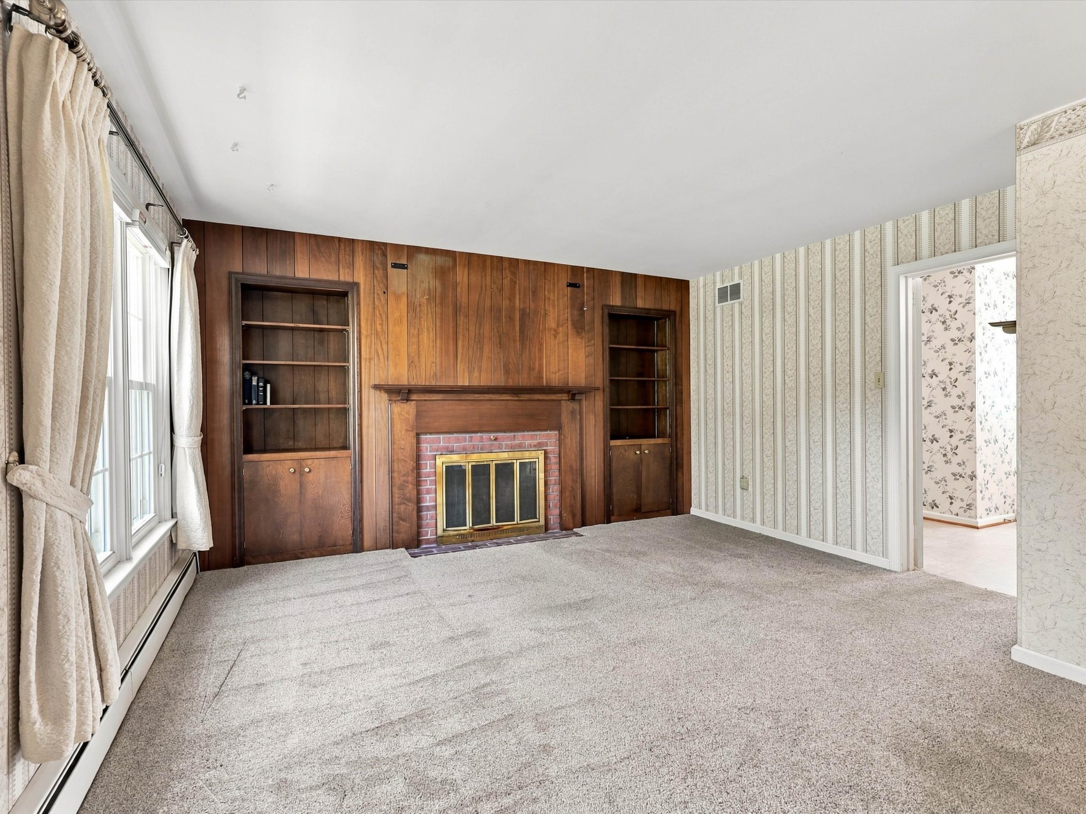  1919 Robindale Ave - 物件實景