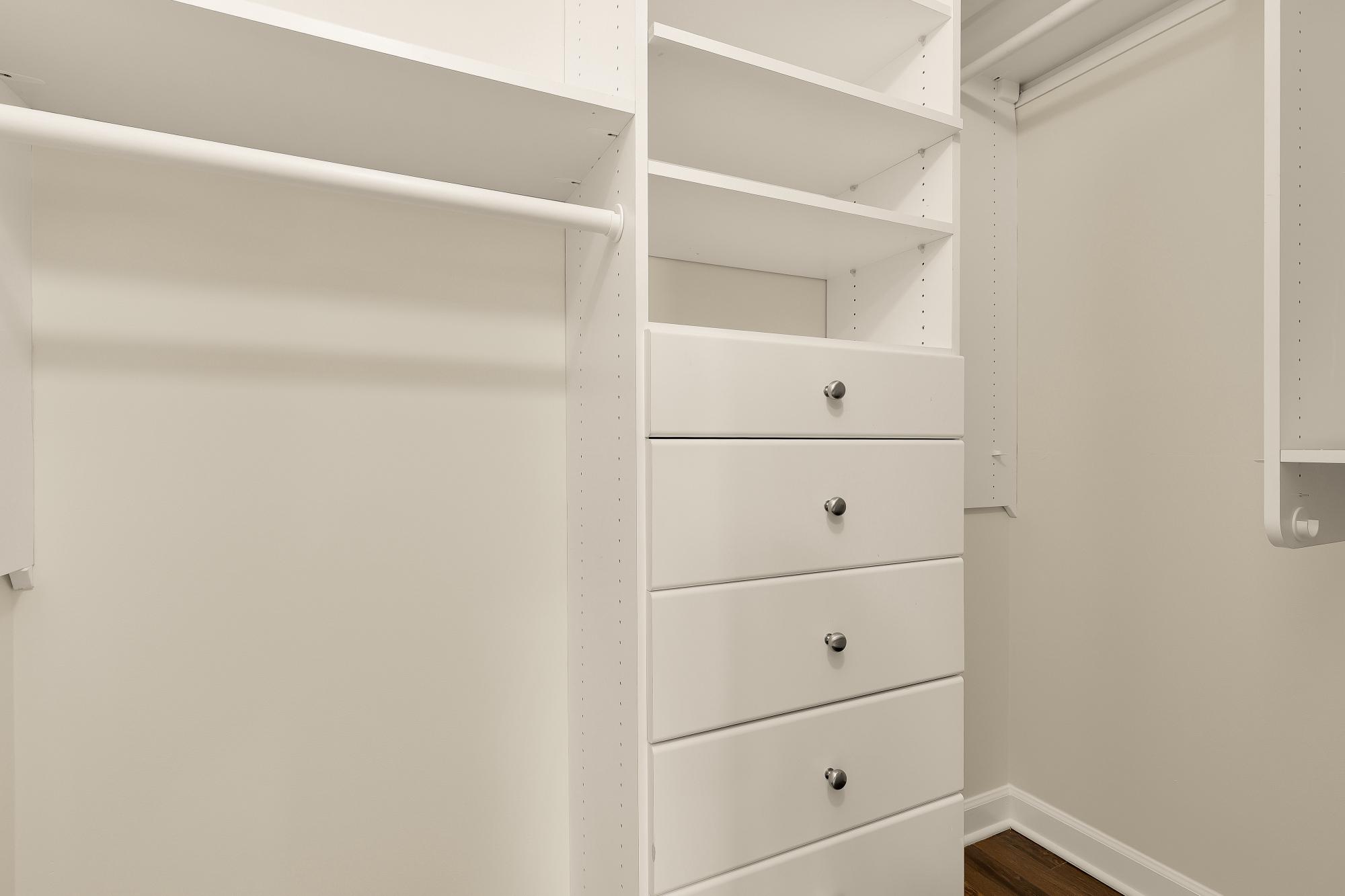  1505 Spring Vale Avenue, Mclean, VA, 22101 - 物件實景
