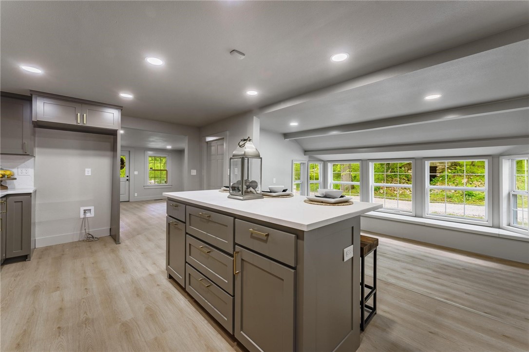 Fayetteville, Arkansas, 72704, United States, 5 Bedrooms Bedrooms, ,3 BathroomsBathrooms,Residential,For Sale,1805312