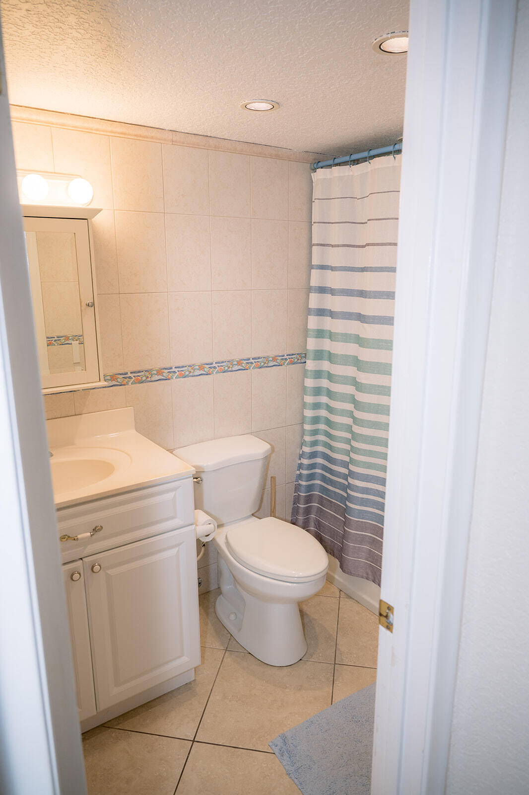KEY LARGO, Florida, 33037, United States, 2 Bedrooms Bedrooms, ,2 BathroomsBathrooms,Residential,For Sale,1891316