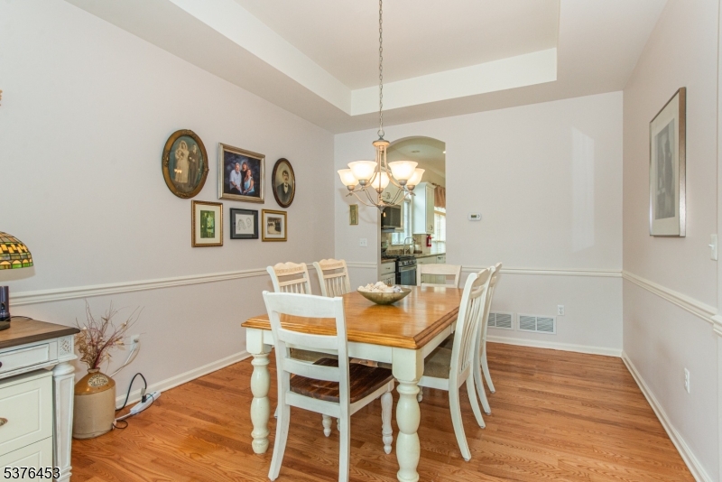 Mount Arlington Boro, New Jersey, 07856, United States, 3 Bedrooms Bedrooms, ,3 BathroomsBathrooms,Residential,For Sale,1908311