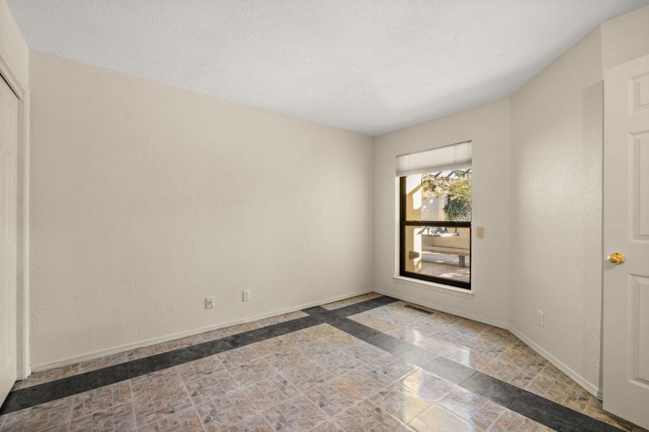 Albuquerque, New Mexico, 87111, United States, 4 Bedrooms Bedrooms, ,3 BathroomsBathrooms,Residential,For Sale,1947395