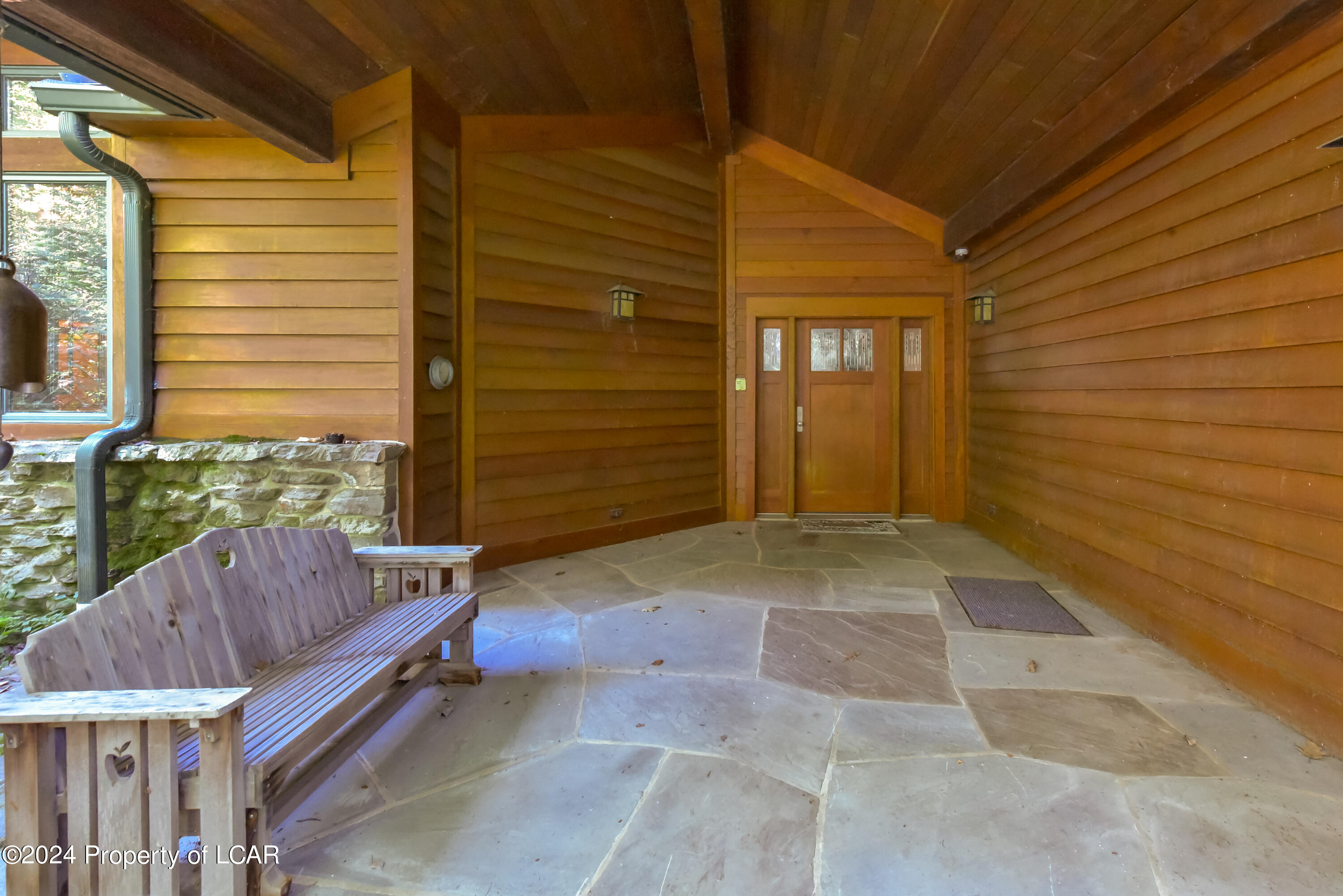Shavertown, Pennsylvania, 18708, United States, 5 Bedrooms Bedrooms, ,6 BathroomsBathrooms,Residential,For Sale,1914218