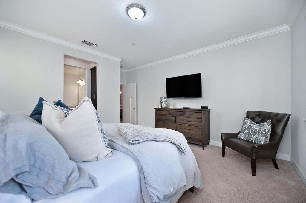 Woodland, California, 95776, United States, 3 Bedrooms Bedrooms, ,2 BathroomsBathrooms,Residential,For Sale,1989380