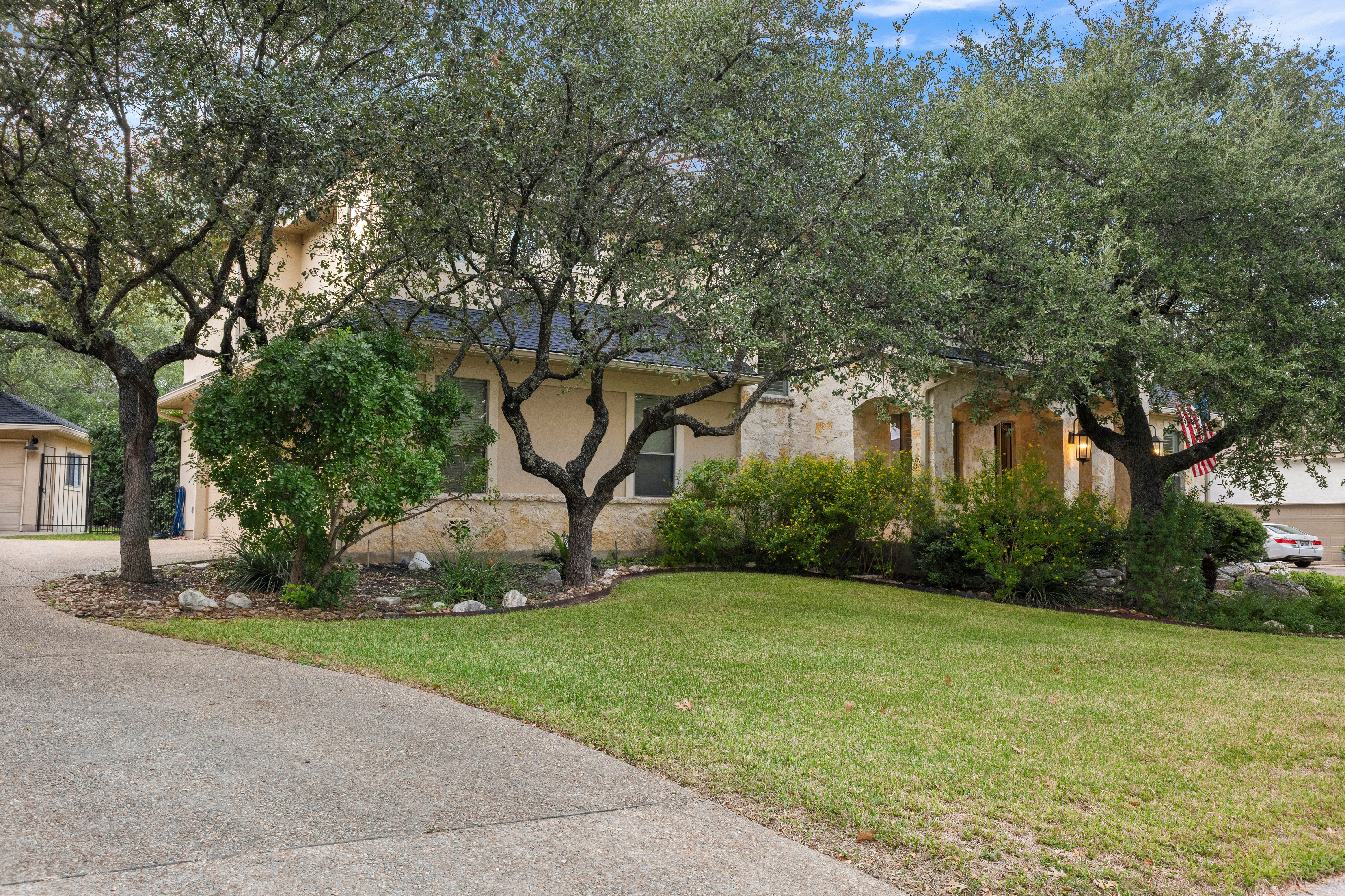  Private 5 Bedroom Oasis with Pool  Heights of Stone Oak - 物件實景