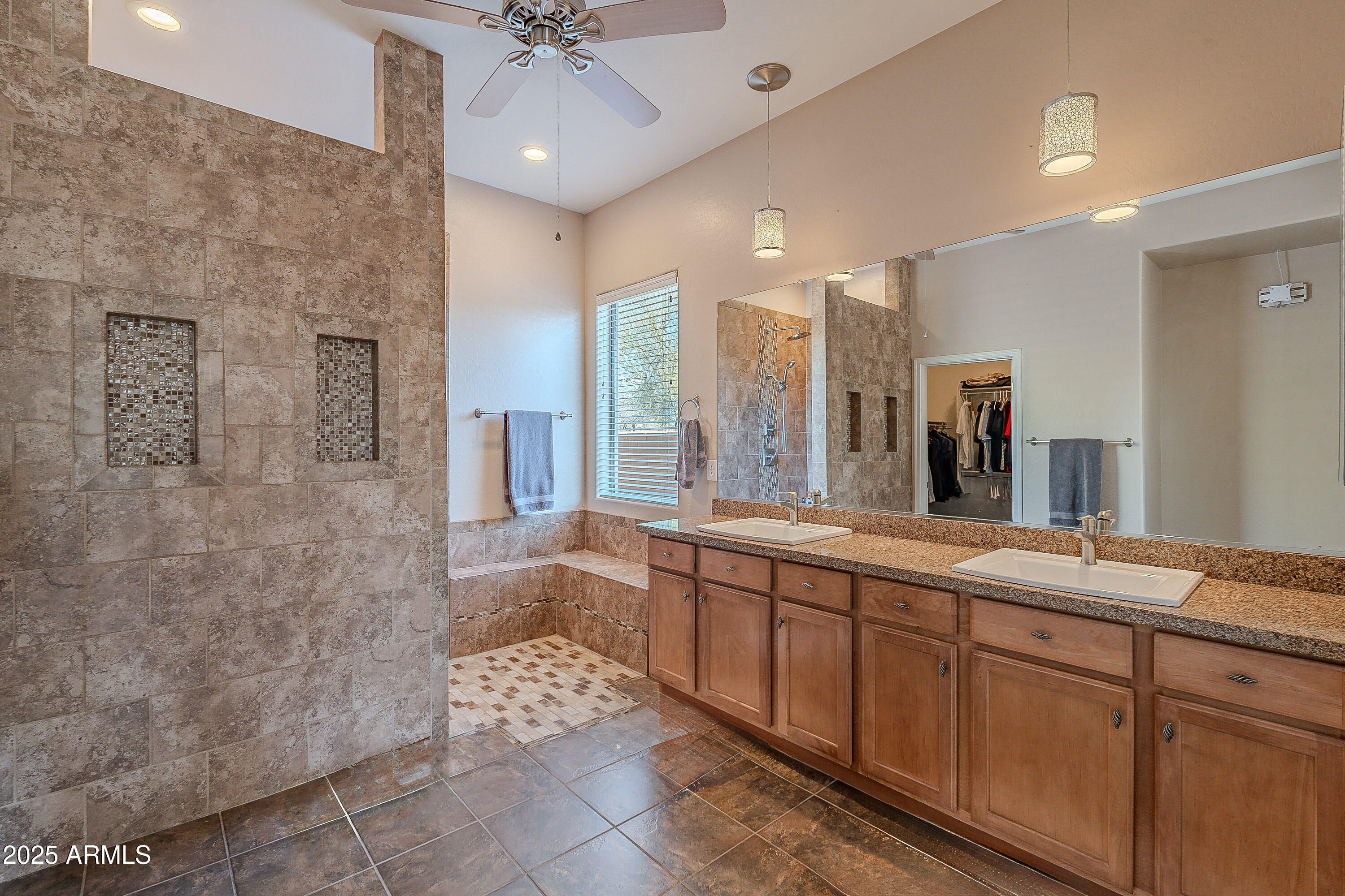 Phoenix, Arizona, 85086, United States, 3 Bedrooms Bedrooms, ,Residential,For Sale,1940950