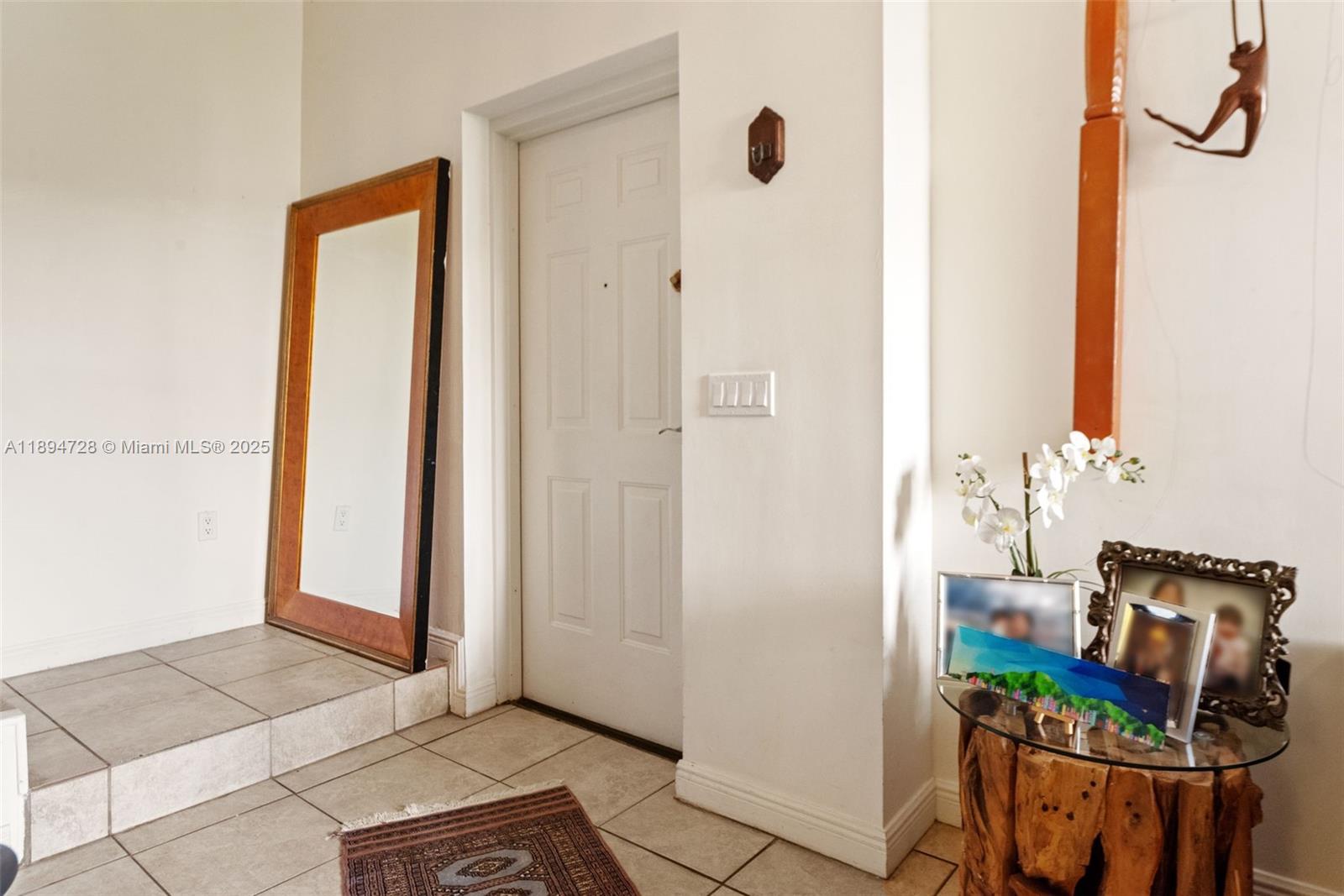Coral Gables, Florida, 33134, United States, 1 Bedroom Bedrooms, ,2 BathroomsBathrooms,Residential,For Sale,1963892